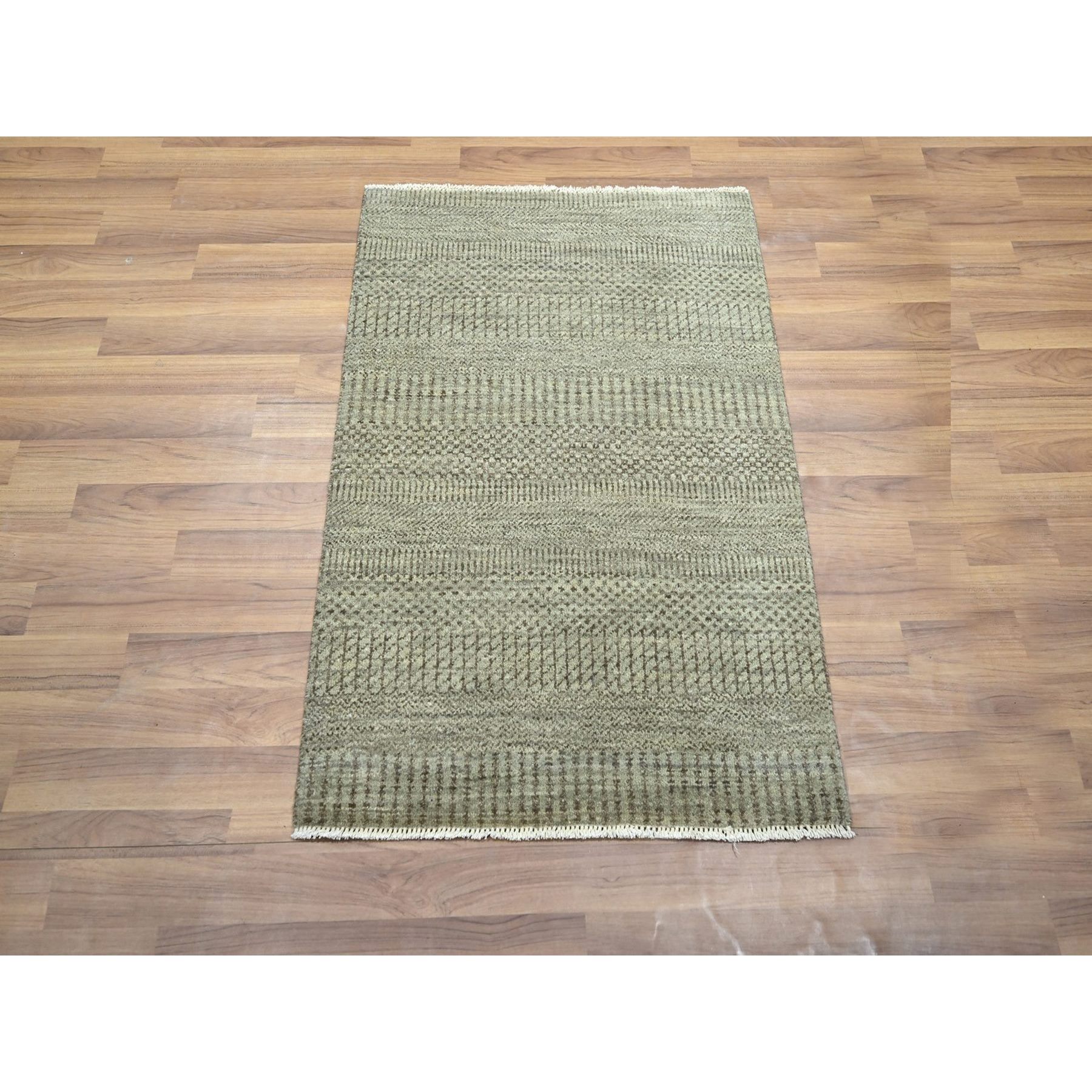 2'x3' Coffee Brown, Modern Grass Design, Hand Knotted, Wool with touch of Silk, Tone on Tone, Lush and Plush, Sample, Mat, Oriental Rug Sh76477