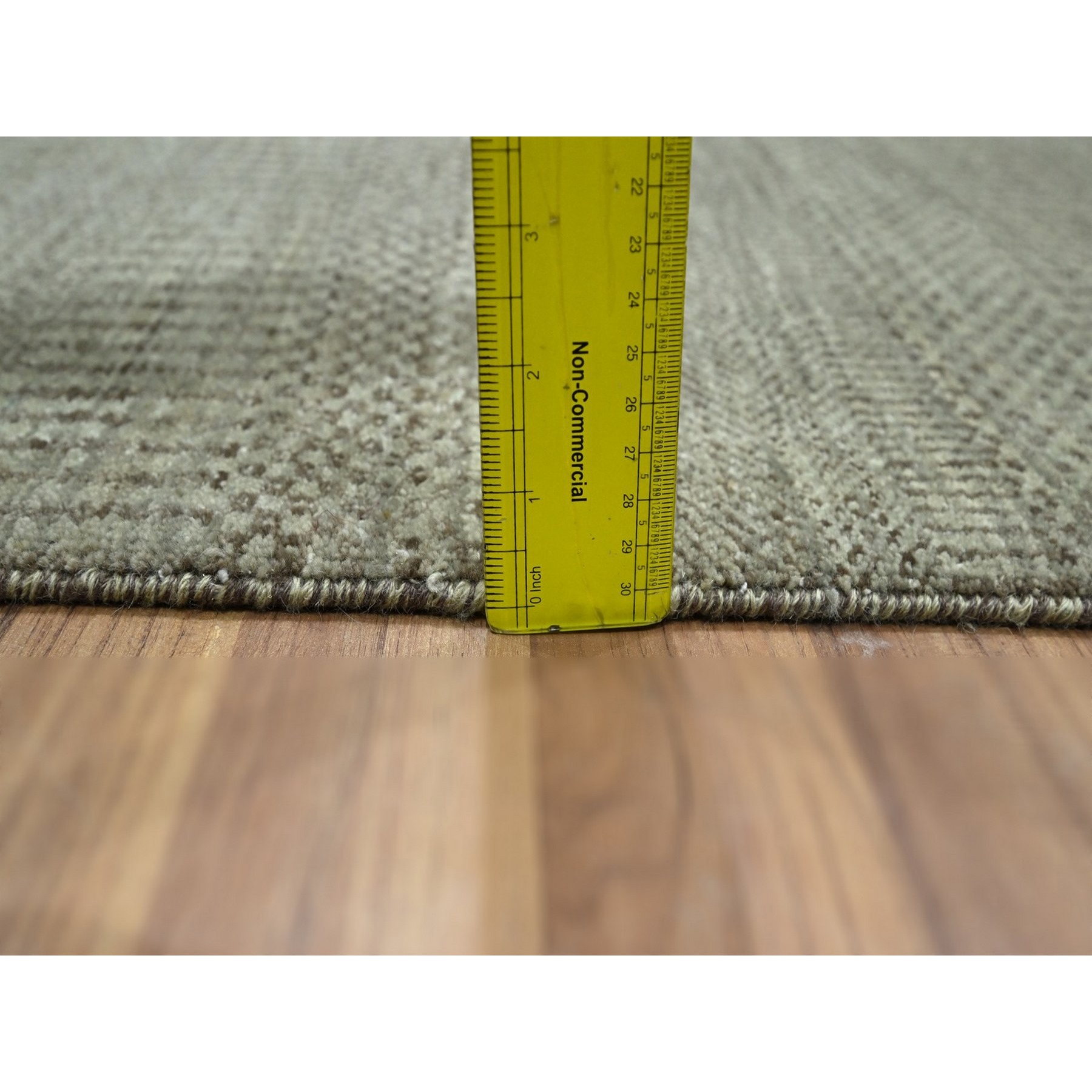 2'x3' Coffee Brown, Modern Grass Design, Hand Knotted, Wool with touch of Silk, Tone on Tone, Lush and Plush, Sample, Mat, Oriental Rug Sh76477