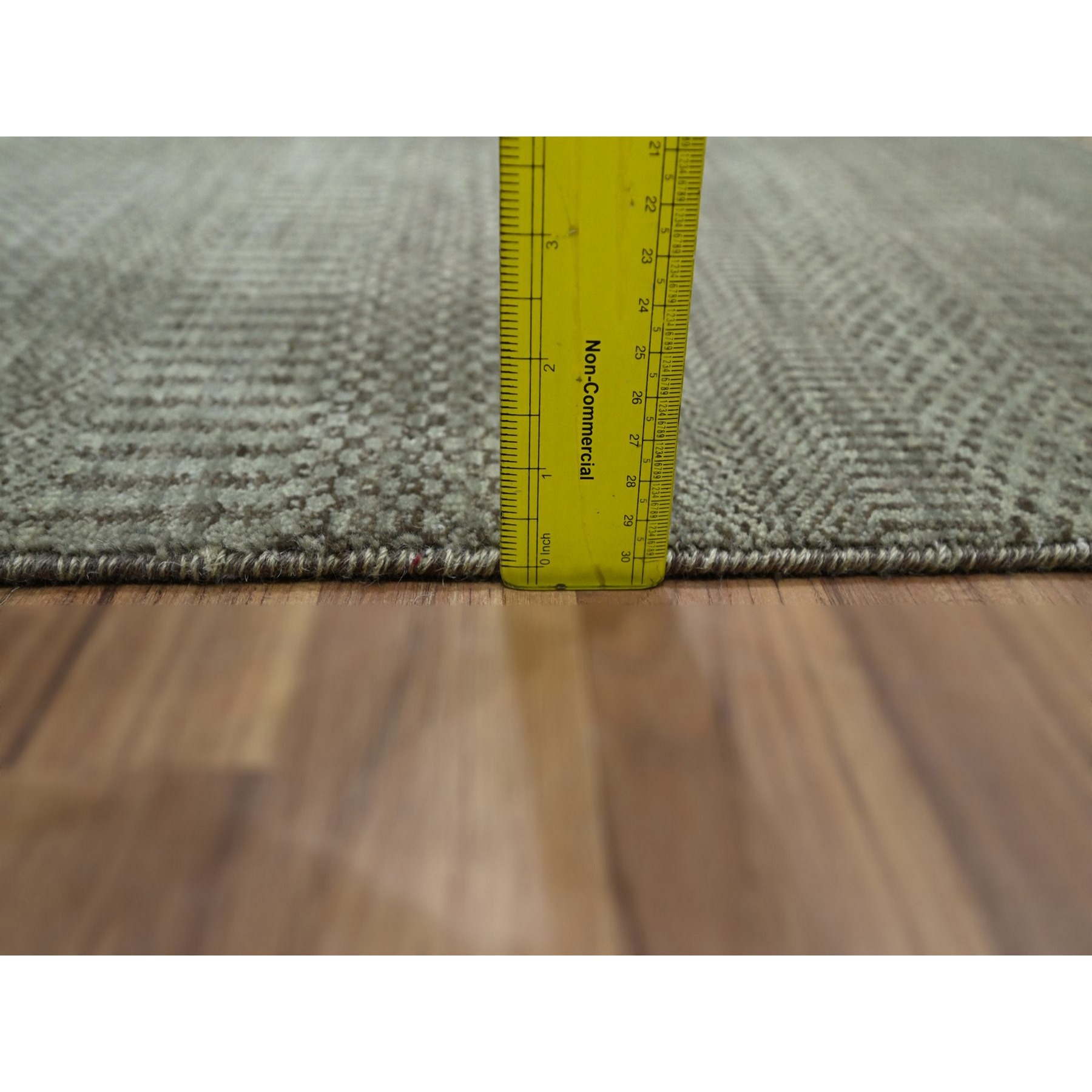 2'x3' Cedar Brown, Hand Knotted, Wool with touch of Silk, Tone on Tone, Lush and Plush, Sample, Modern Grass Design, Mat, Oriental Rug Sh76478