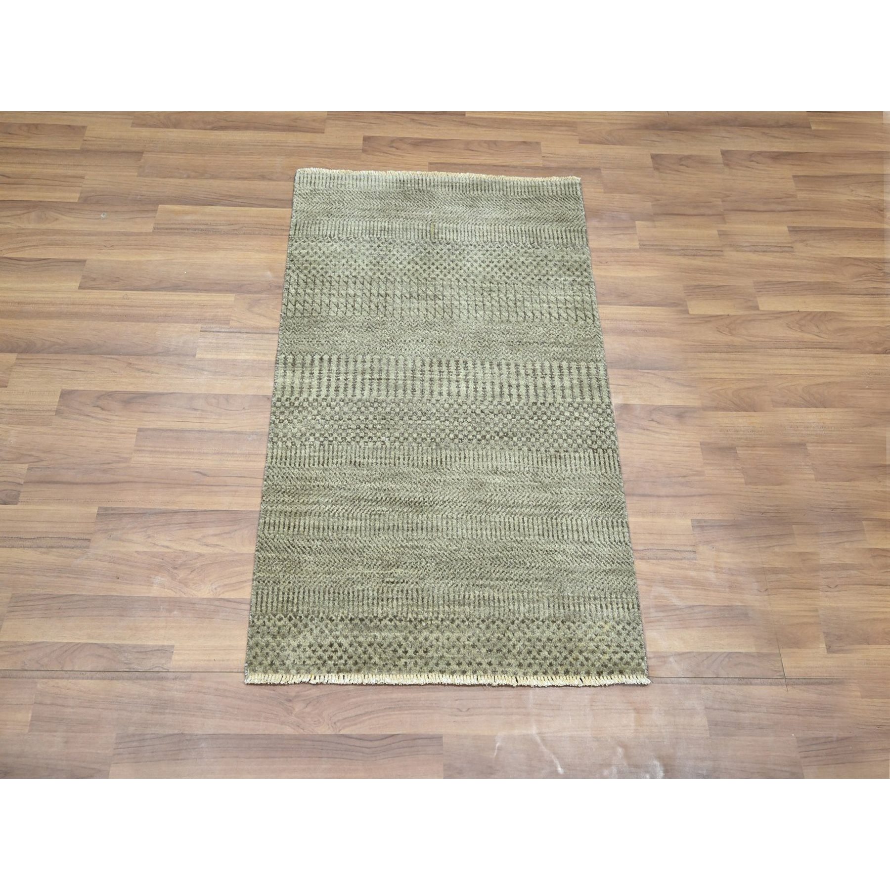2'x3' Stone Gray, Hand Knotted, Wool with touch of Silk, Tone on Tone, Lush and Plush, Sample, Modern Grass Design, Mat, Oriental Rug Sh76481