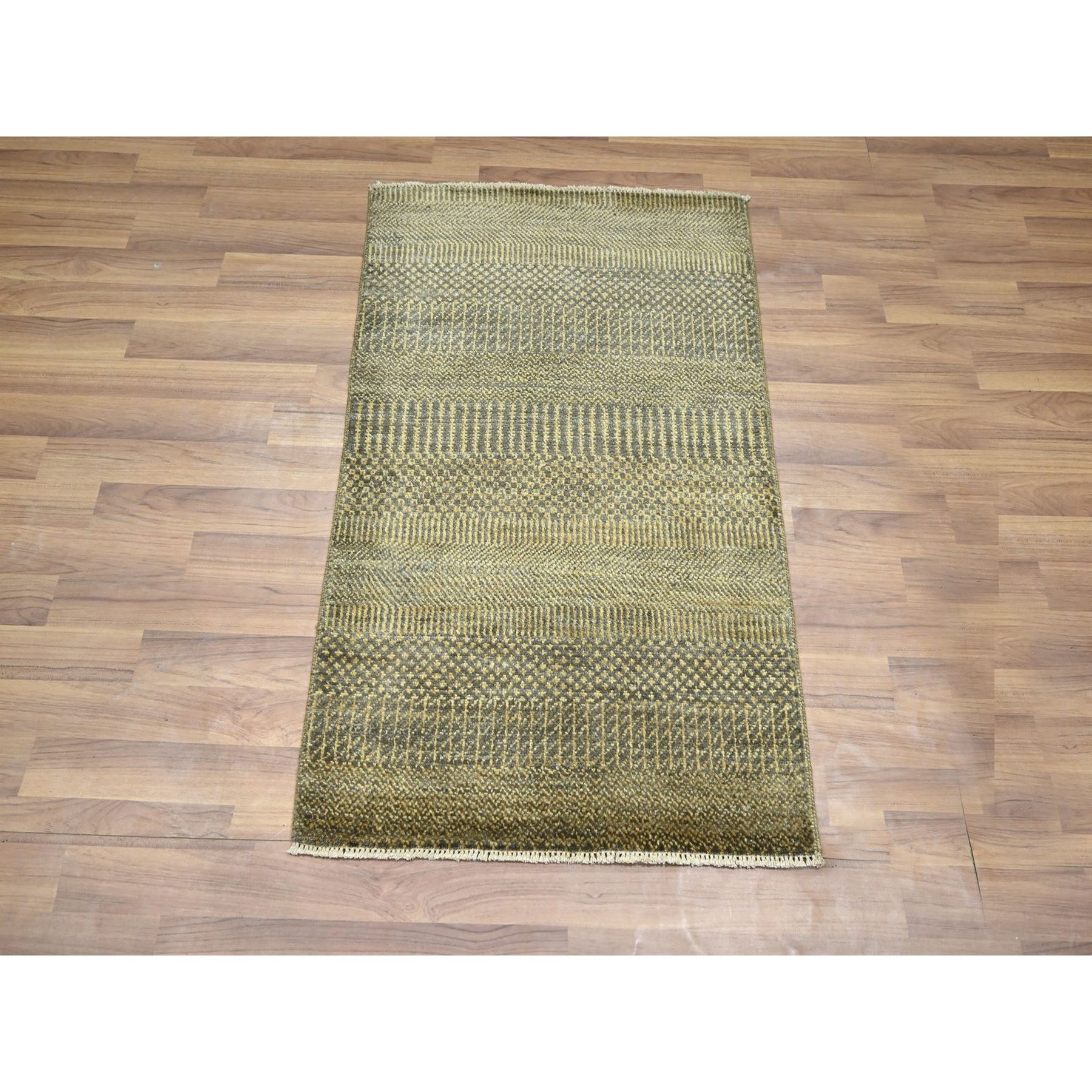 2'x3' Mocha Brown, Lush and Plush, Sample, Modern Grass Design, Hand Knotted, Wool with touch of Silk, Tone on Tone, Mat, Oriental Rug Sh76487