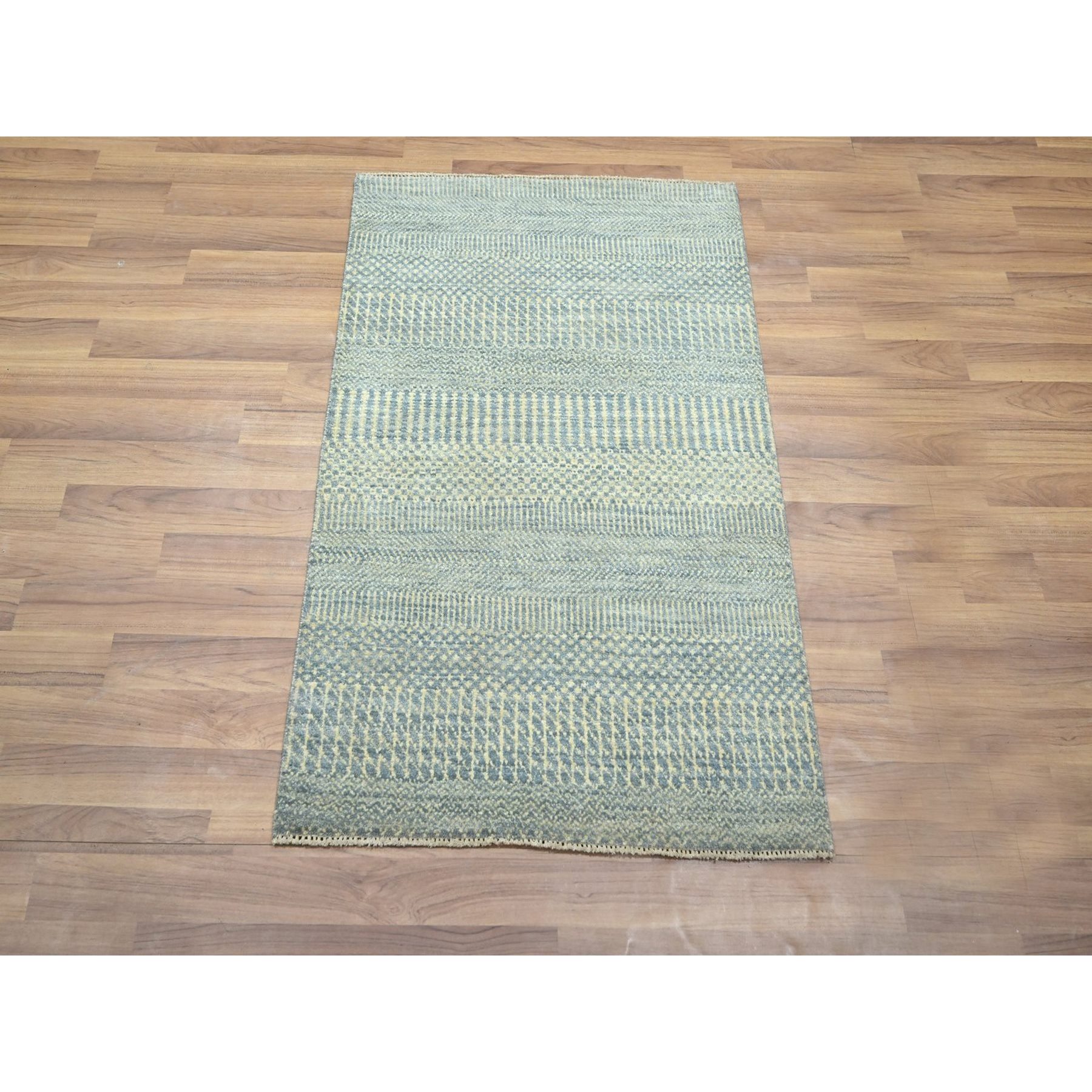 2'x3' Misty Gray, Modern Grass Design, Tone on Tone, Lush and Plush, Hand Knotted, Wool with touch of Silk, Sample, Mat, Oriental Rug Sh76493