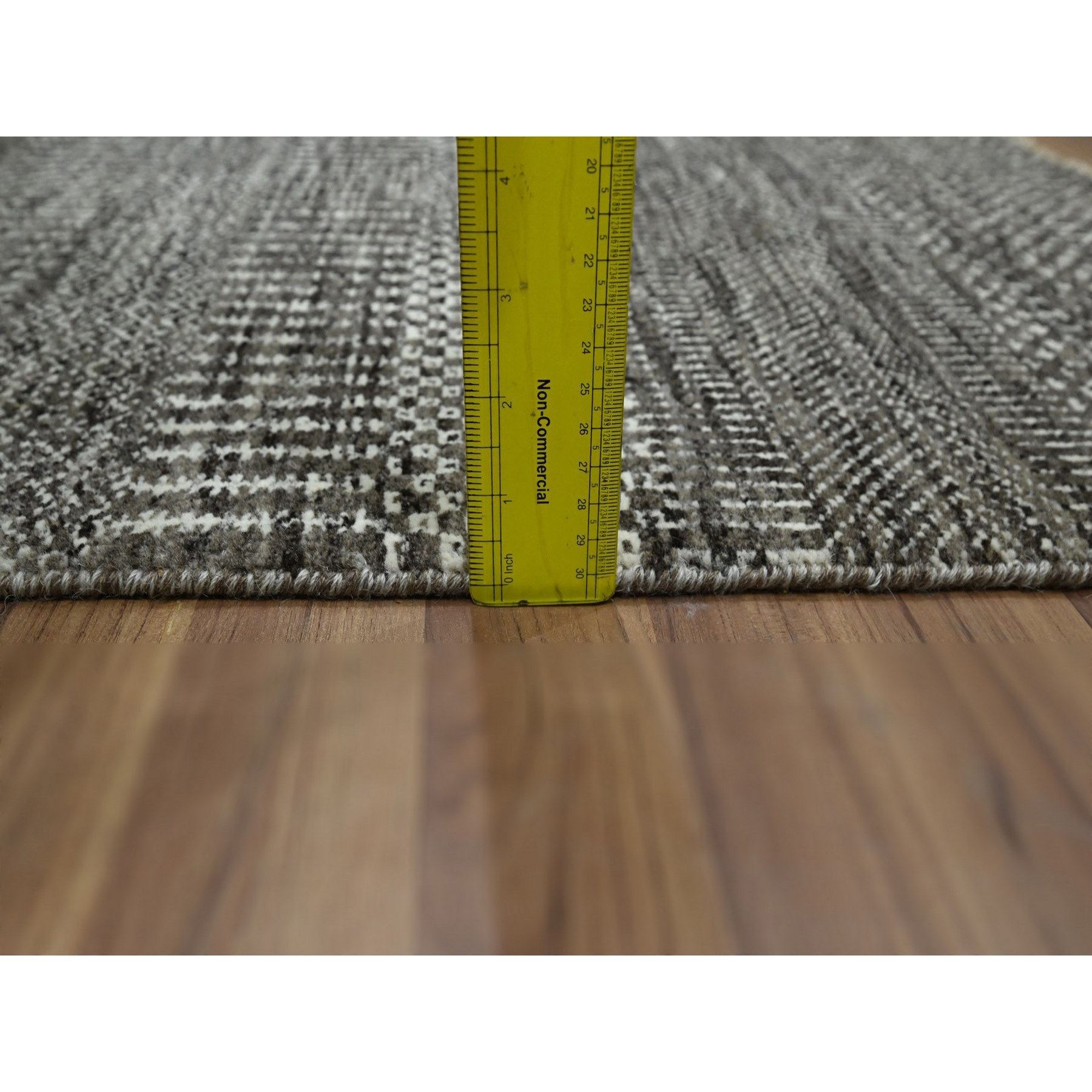 2'x3' Cedar Brown, Modern Grass Design, Tone on Tone, Hand Knotted, Wool with touch of Silk, Lush and Plush, Sample, Mat, Oriental Rug Sh76507