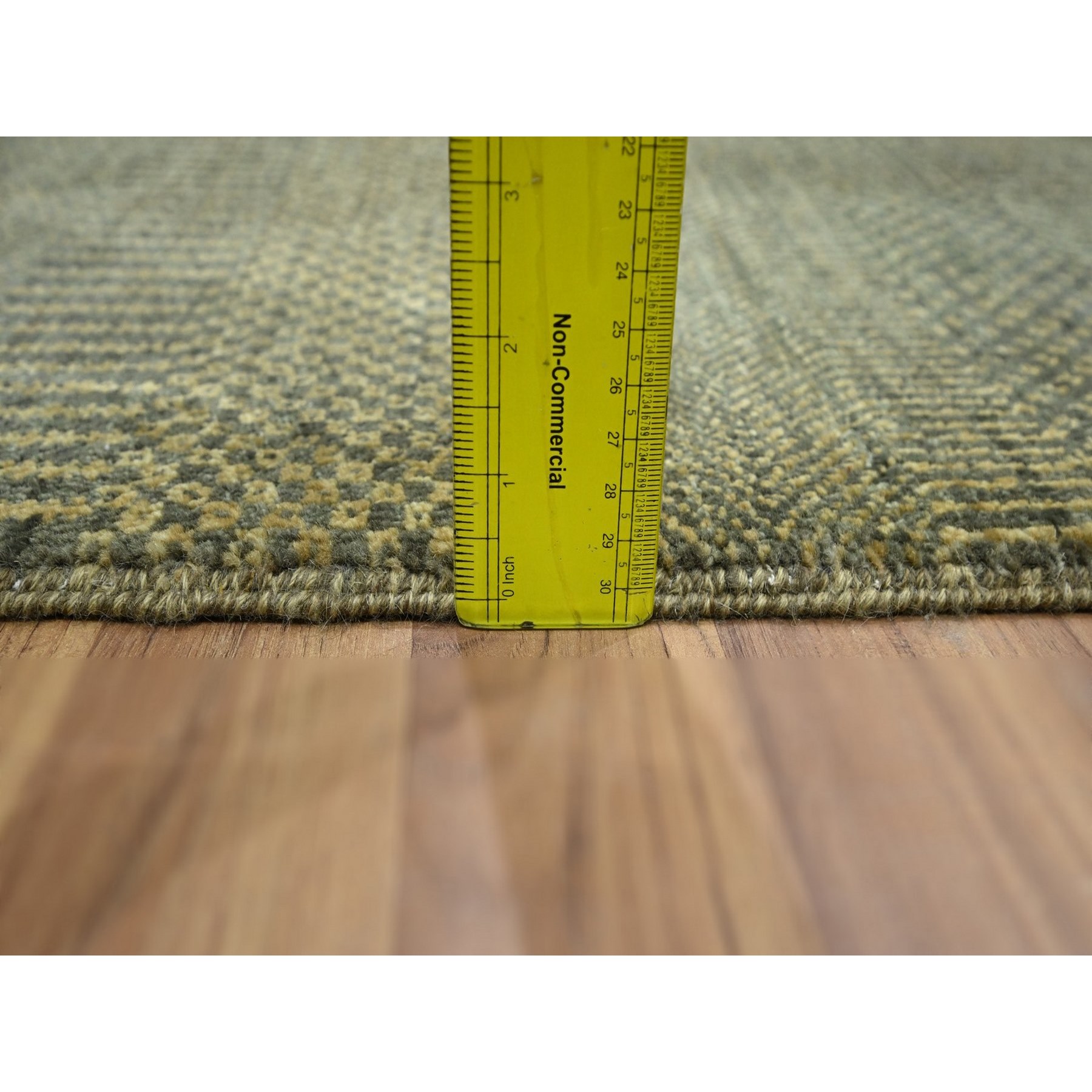 2'x3' Cedar Brown, Hand Knotted, Modern Grass Design, Wool with touch of Silk, Tone on Tone, Lush and Plush, Mat, Oriental Rug Sh76512