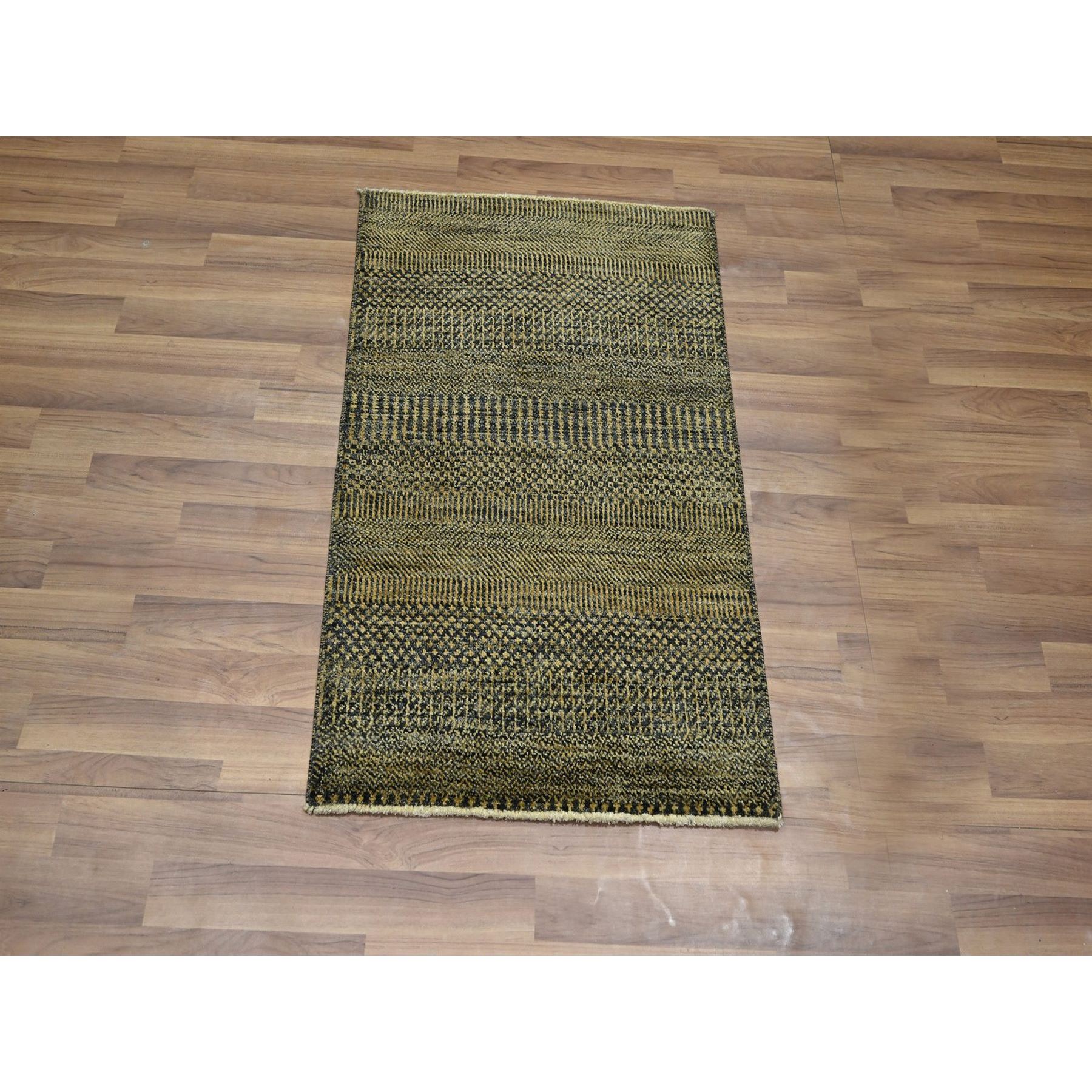 2'x3' Honey Brown, Hand Knotted, Modern Grass Design, Wool with touch of Silk, Tone on Tone, Lush and Plush, Mat, Oriental Rug Sh76514