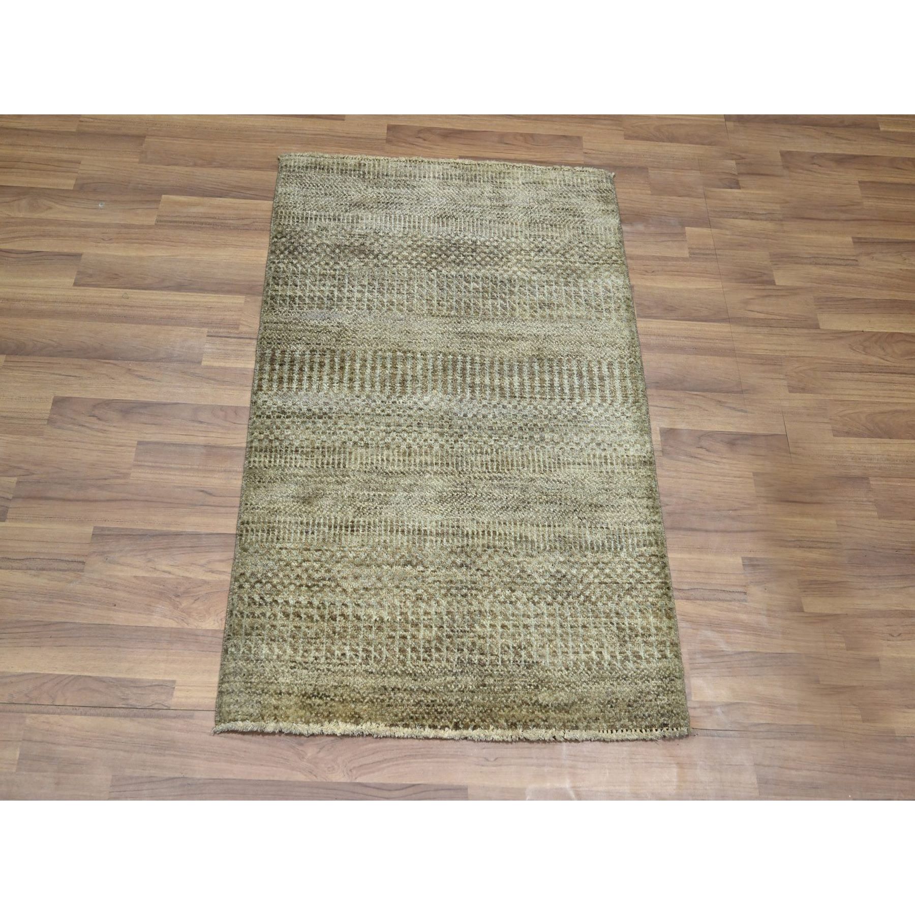 2'x3' Cedar Brown, Lush and Plush, Hand Knotted, Modern Grass Design, Wool with touch of Silk, Tone on Tone, Mat, Oriental Rug Sh76516