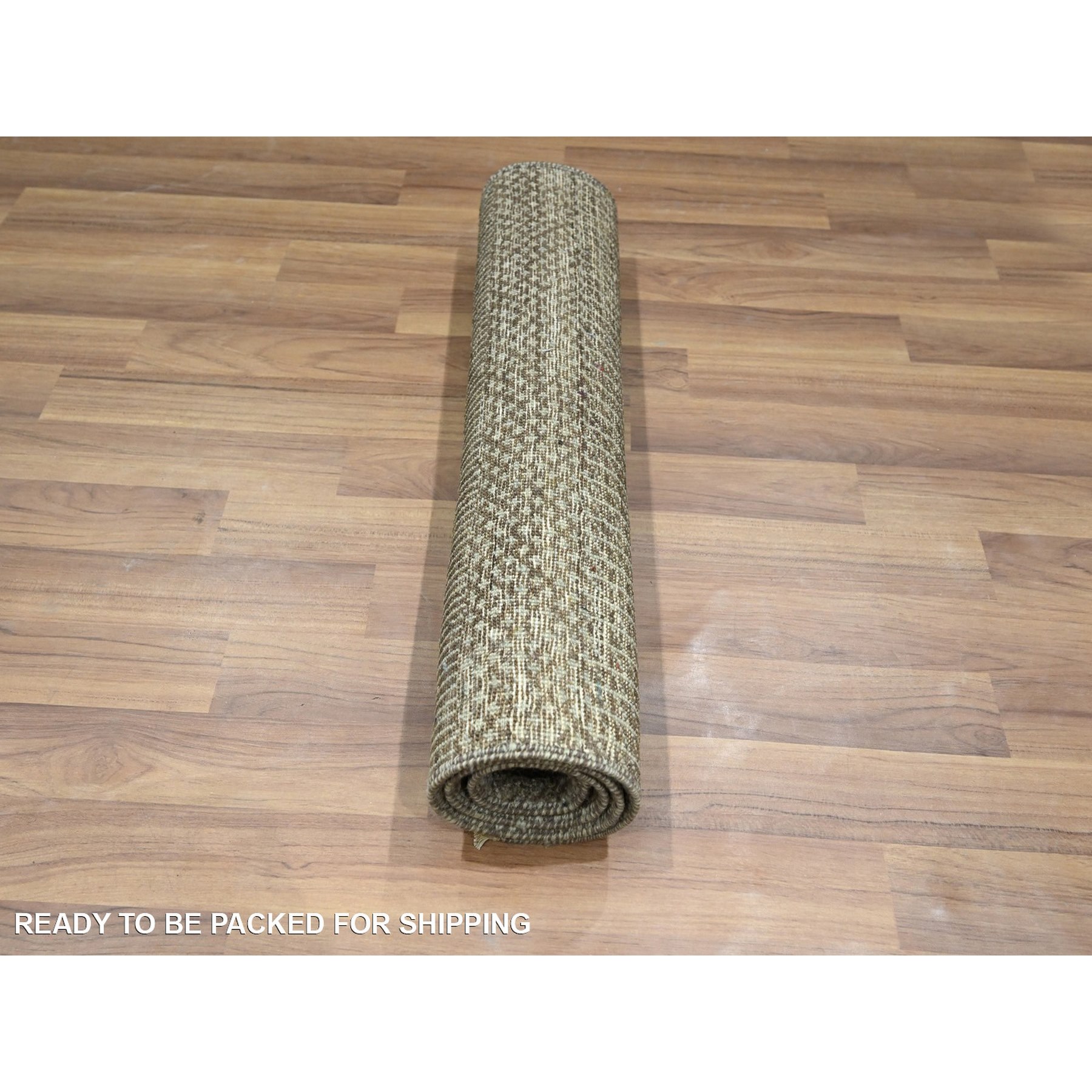 2'x3' Mocha Brown, Wool with touch of Silk, Tone on Tone, Lush and Plush, Hand Knotted, Modern Grass Design, Mat, Oriental Rug Sh76517