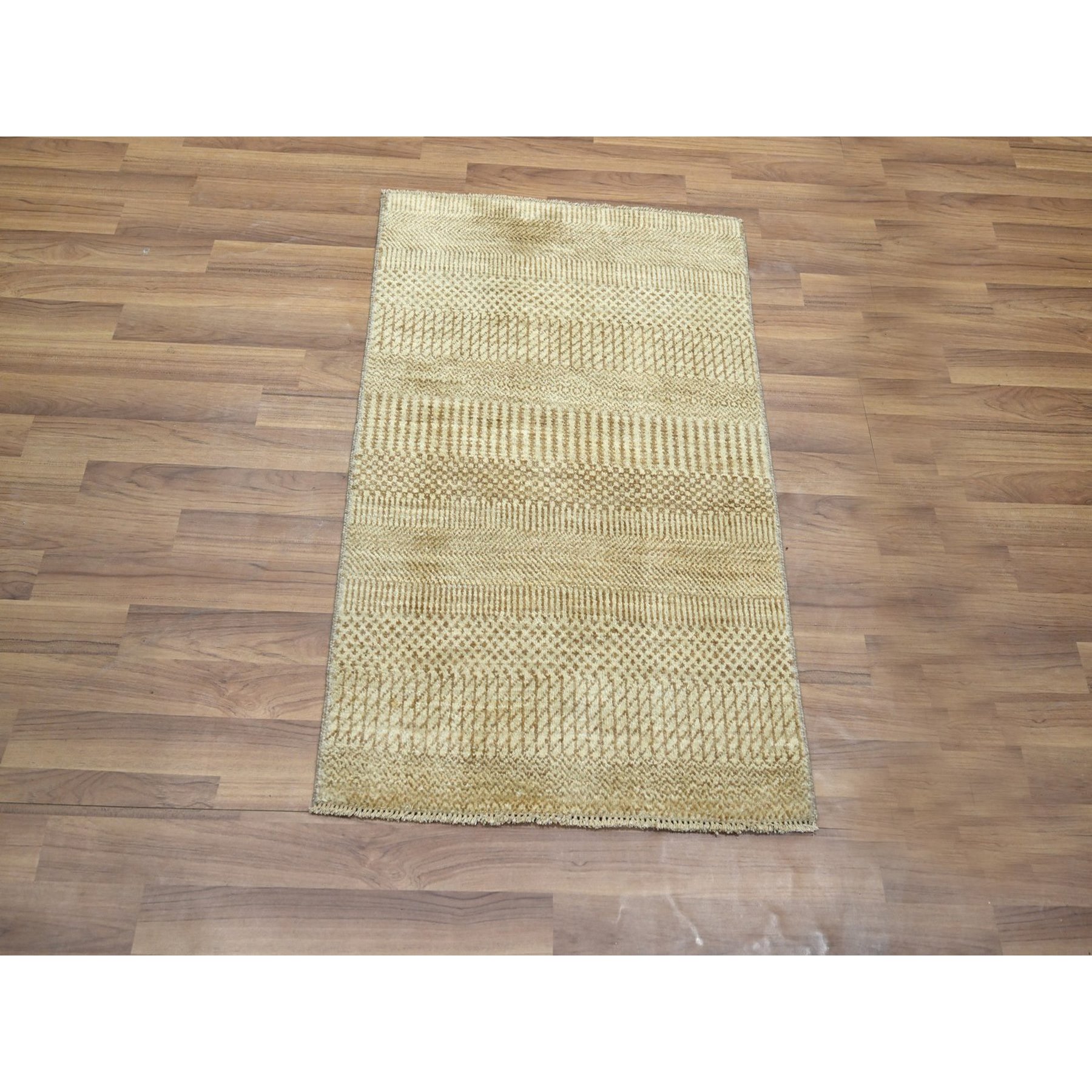 2'x3' Honey Brown, Modern Grass Design, Hand Knotted, Wool with touch of Silk, Tone on Tone, Lush and Plush, Sample, Mat, Oriental Rug Sh76522