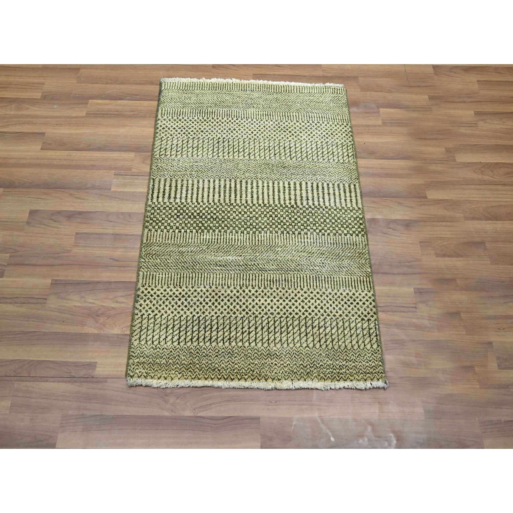 2'x3' Beige, Hand Knotted, Modern Grass Design, Lush and Plush, Wool with touch of Silk, Sample, Tone on Tone, Mat, Oriental Rug Sh76523