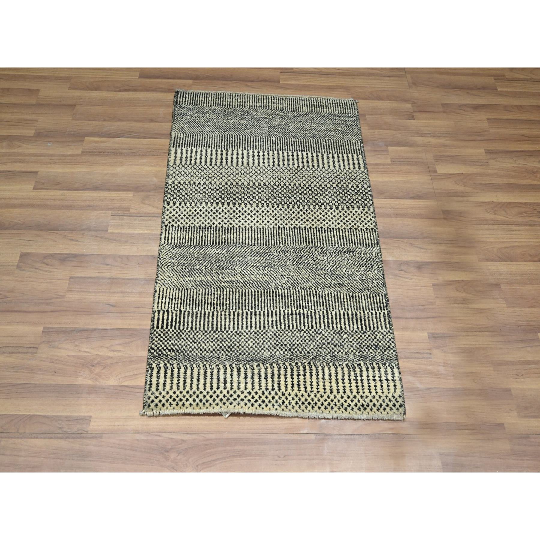 2'x3' Linen White, Wool with touch of Silk, Tone on Tone, Lush and Plush, Hand Knotted, Modern Grass Design, Sample, Mat, Oriental Rug Sh76525