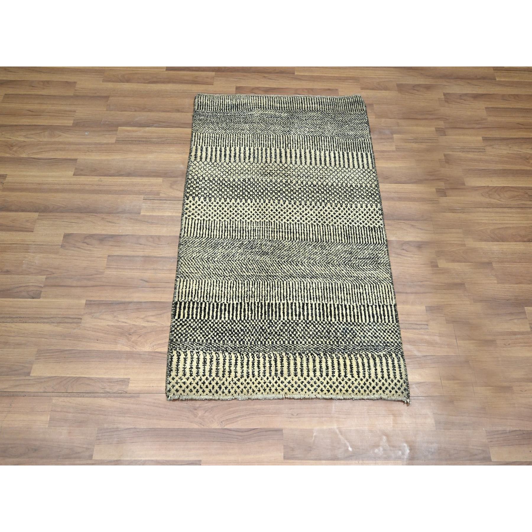 2'x3' Bone White, Modern Grass Design, Wool with touch of Silk, Tone on Tone, Lush and Plush, Hand Knotted, Sample, Mat, Oriental Rug sh76526