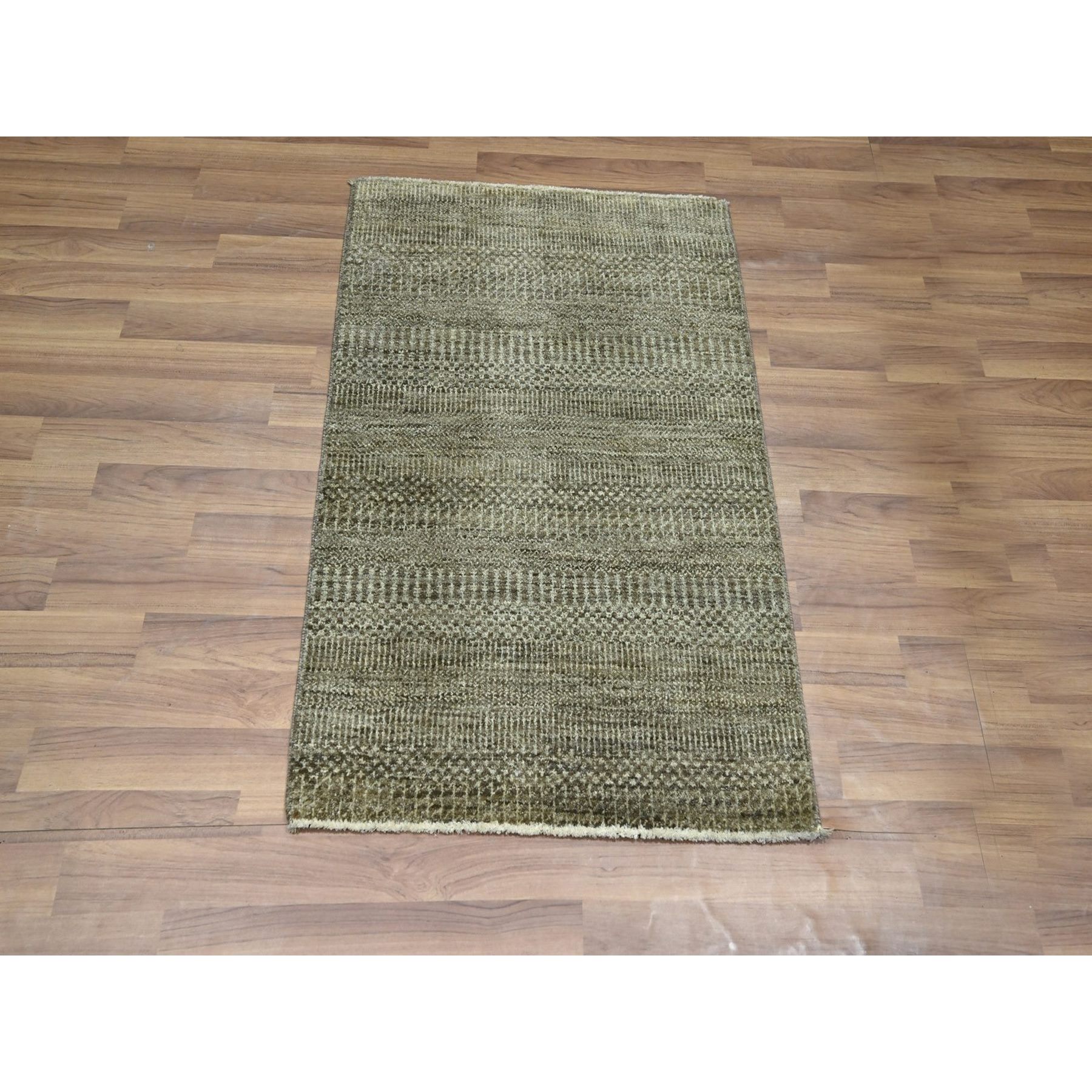 2'x3' Cedar Brown, Modern Grass Design, Lush and Plush, Hand Knotted, Tone on Tone, Wool with touch of Silk, Sample, Mat, Oriental Rug Sh76530