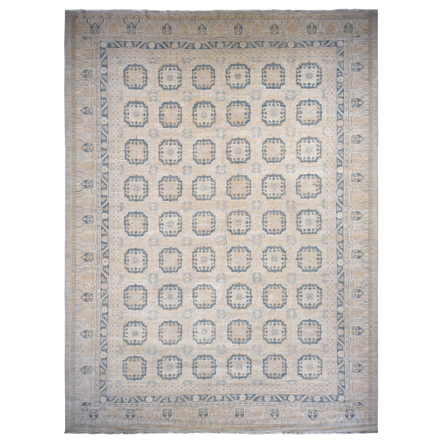 transitional Wool Hand-Knotted Area Rug 13'0