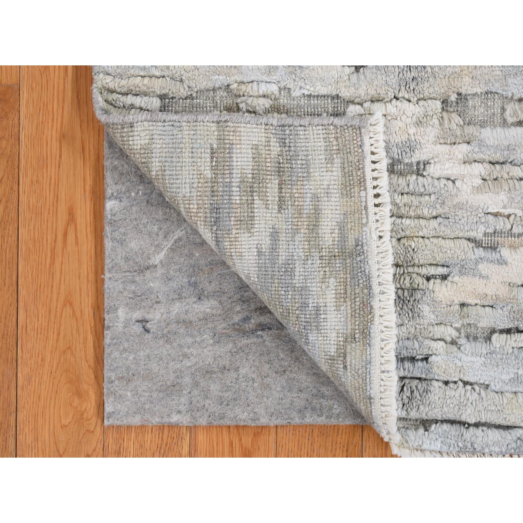 2'x2' Gin Green, Pastel Collection with Natural Colors, Hi-Low Pile, Wool and Pure Silk, Hand Knotted, Square Sample Oriental Rug Sh78026