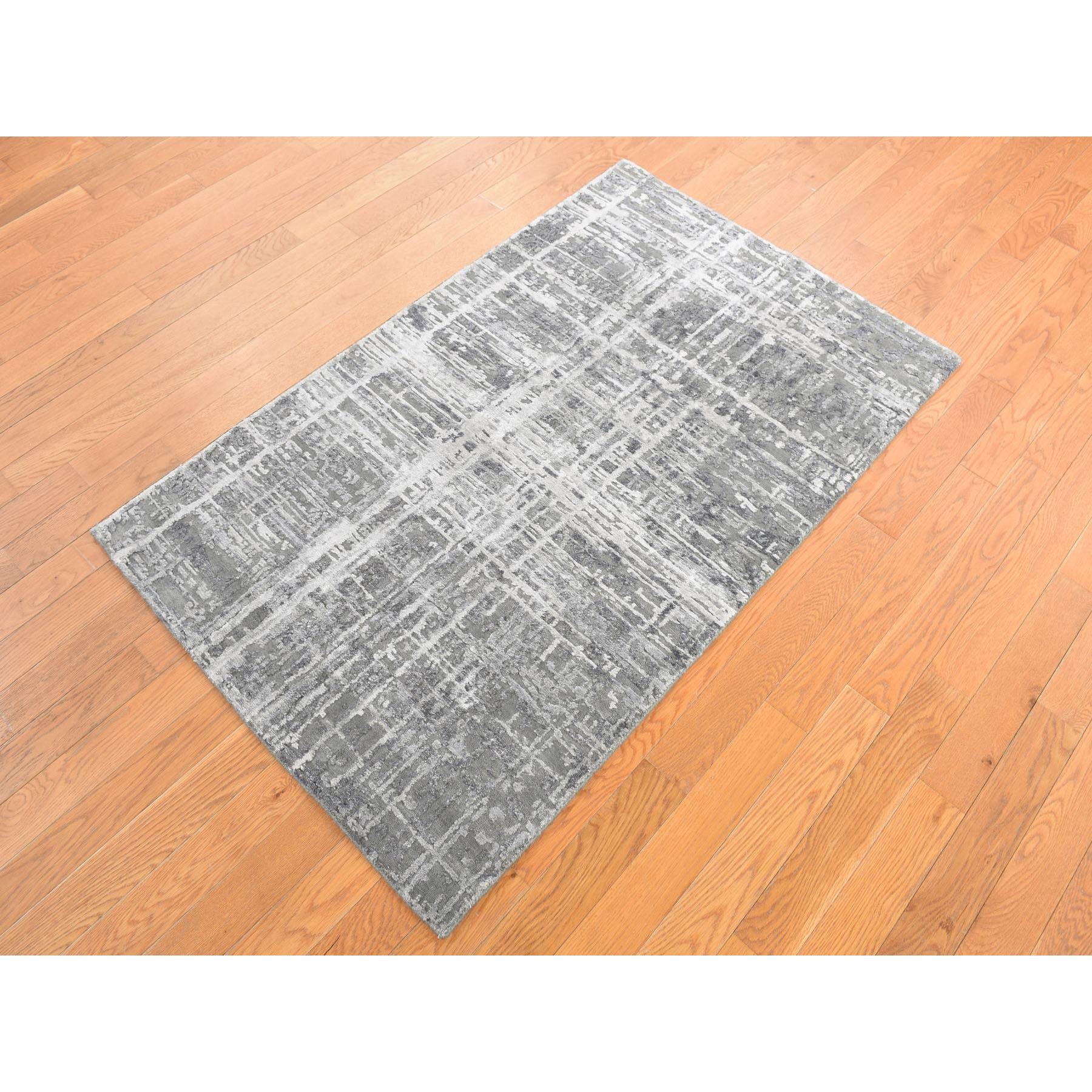  Silk Hand-Knotted Area Rug 3'1