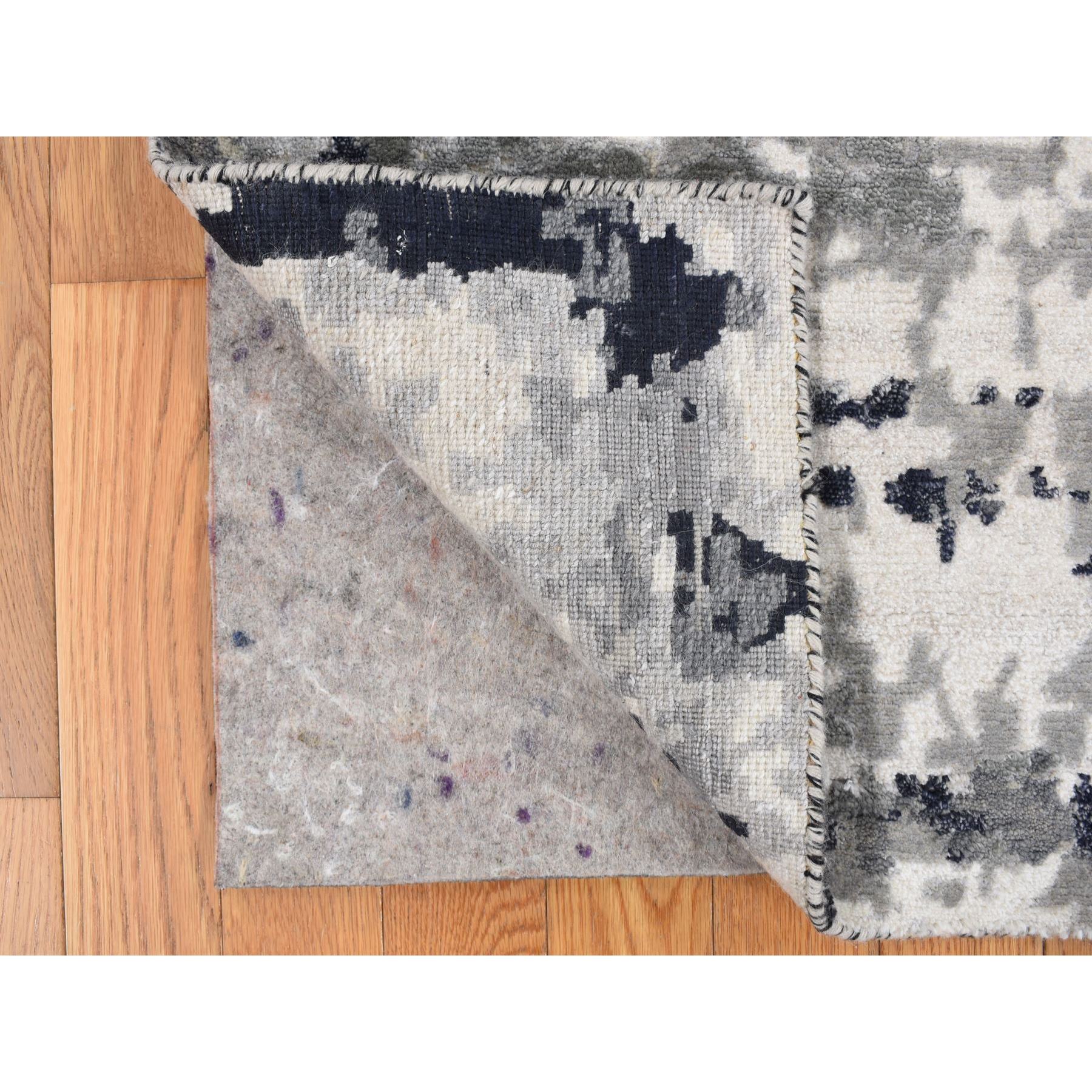  Silk Hand-Knotted Area Rug 2'1