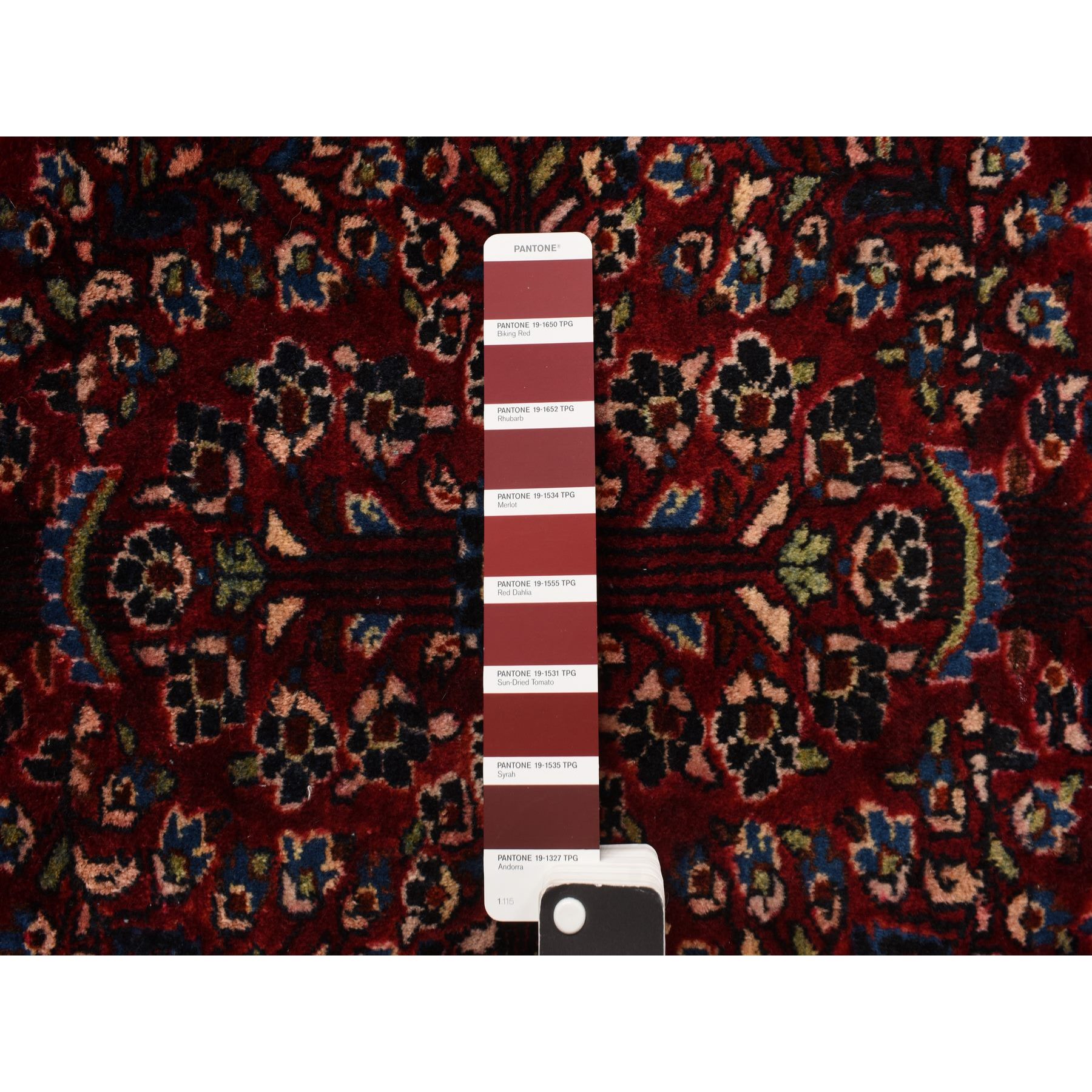 1'10"x2'6" Dahlia Red, Antique Persian Sarouk, Organic Wool, Hand Knotted Even Wear, Mat In Good Condition, Oriental Rug Sh78188