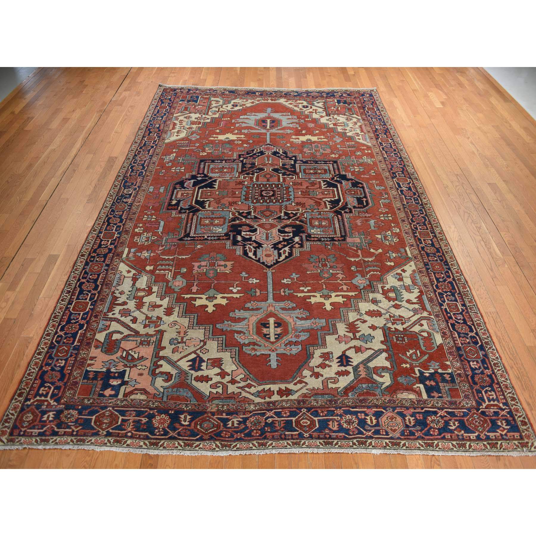 9'2"x14' Chili Red, Antique Persian Serapi, Clean, Good Condition, Even Wear, Soft with Sides and Ends Secured, 100% Wool, Hand Knotted Oriental Rug Sh78327