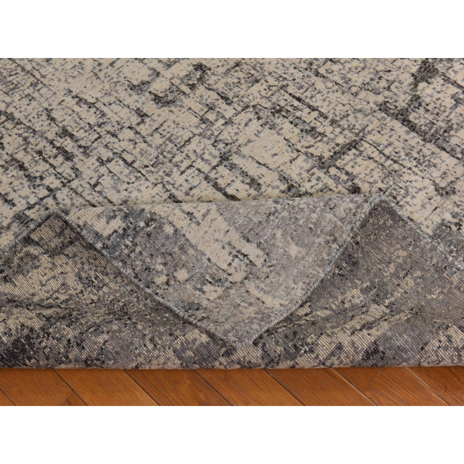 6'x9' Oyster Gray, Fossil Design, Soft to the Touch, 100% Wool, Hand Knotted, Modern, Oriental Rug Sh78390