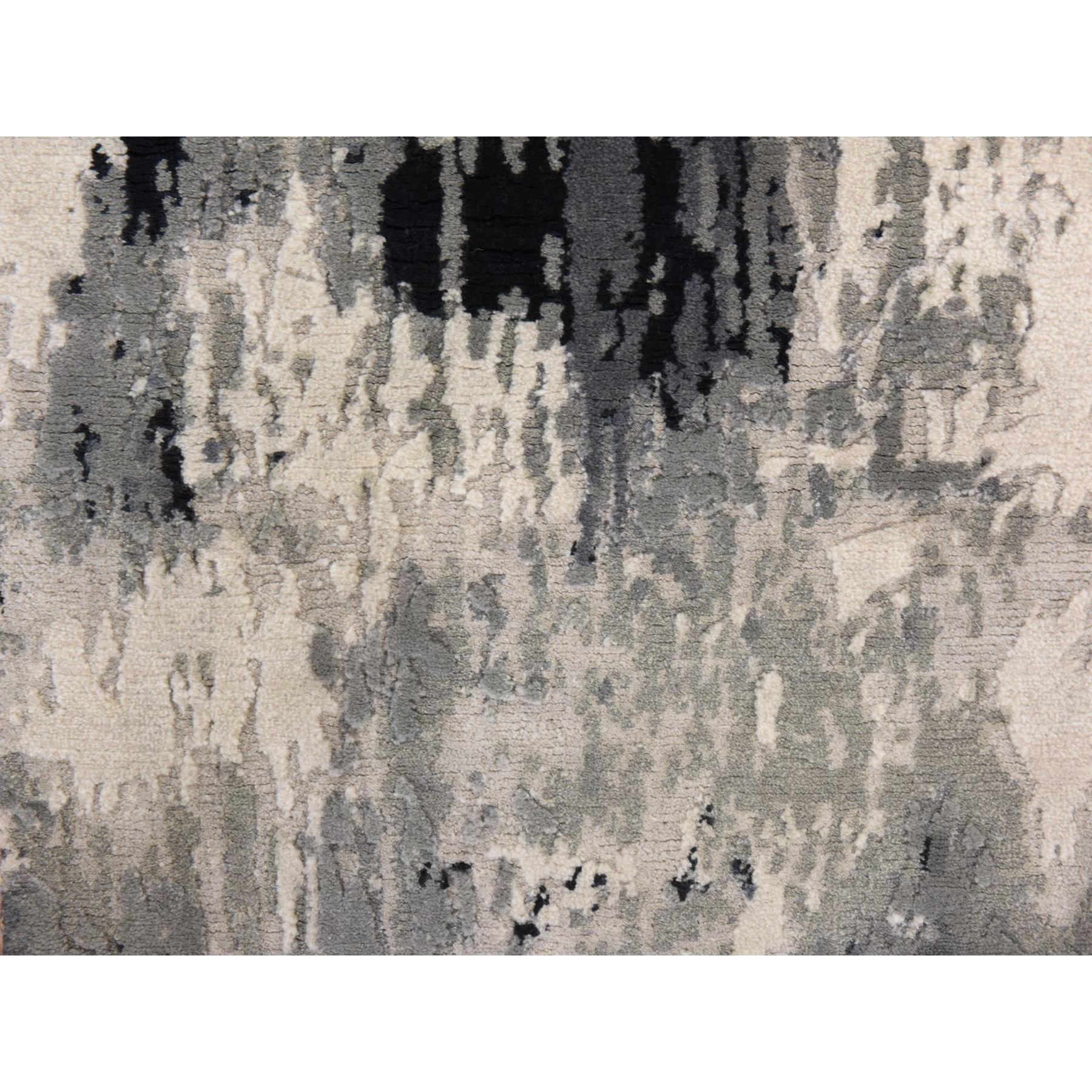 2'x3' Black with Touches of Ivory, Hand Knotted, Abstract Design, Wool and Silk, Oriental, Mat, Sample, Rug Sh78402