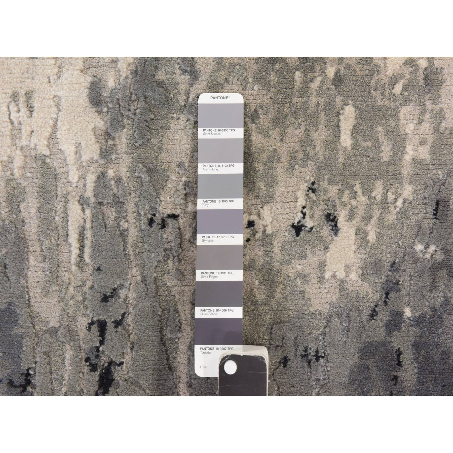 2'x3' Black with Touches of Ivory, Hand Knotted, Abstract Design, Wool and Silk, Oriental, Mat, Sample, Rug Sh78402