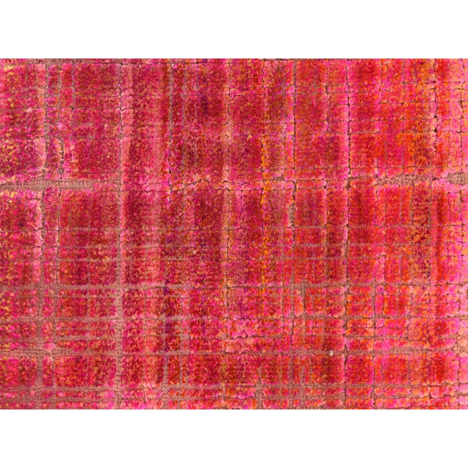 1'6"x2' Jazzy Red, Pure Sari Silk, Sample, Strike Off, Hand Knotted, Oriental Rug Sh78442
