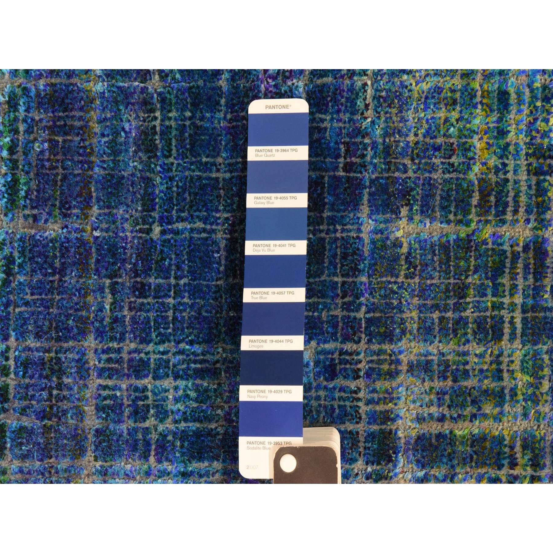 1'6"x2' Galaxy Blue, Pure Sari Silk, Sample, Strike Off, Hand Knotted, Mat, Oriental Rug Sh78444