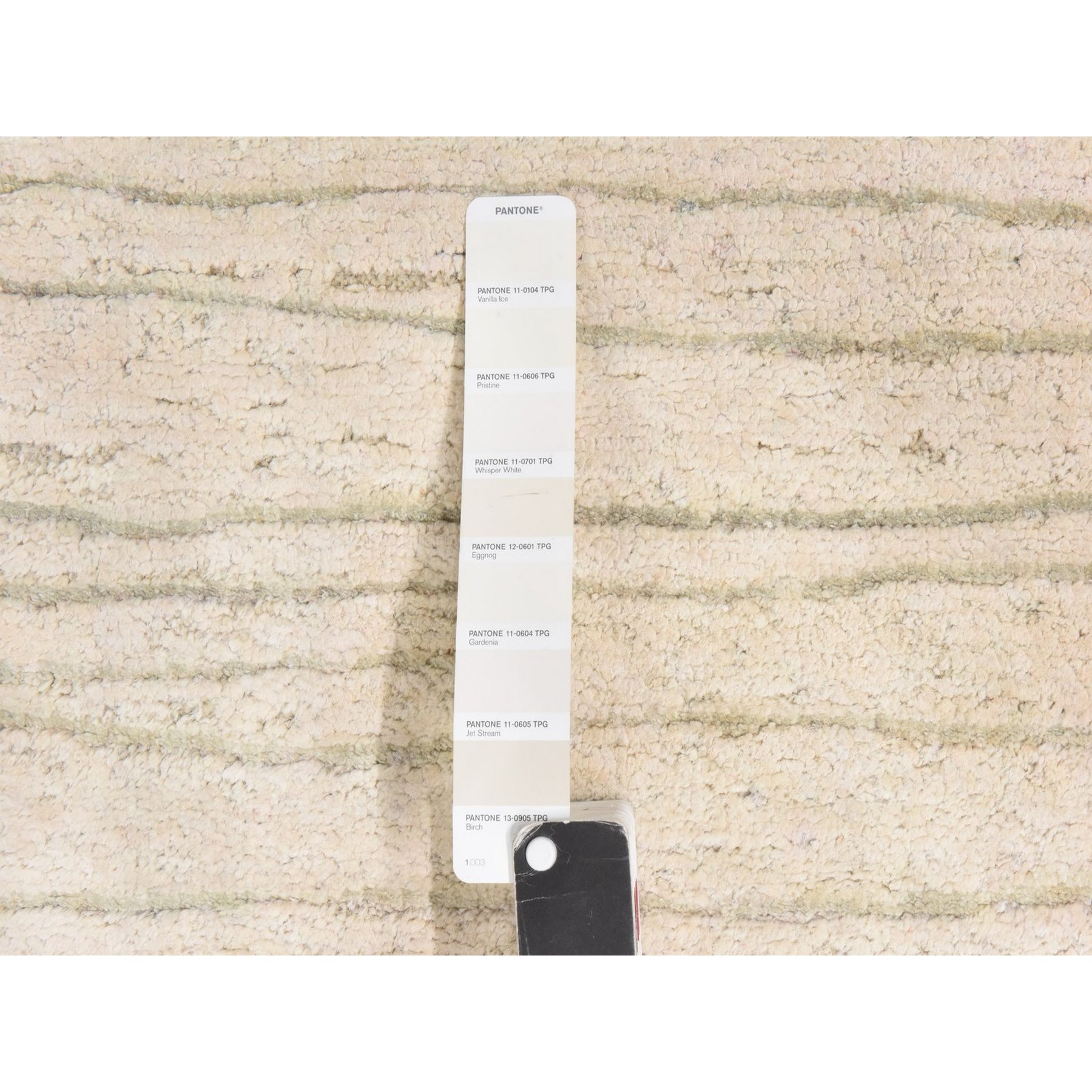 2'x3' Pristine White, Distressed, Wool and Silk, Sample, Strike Off, Hand Knotted, Mat, Oriental Rug Sh78445