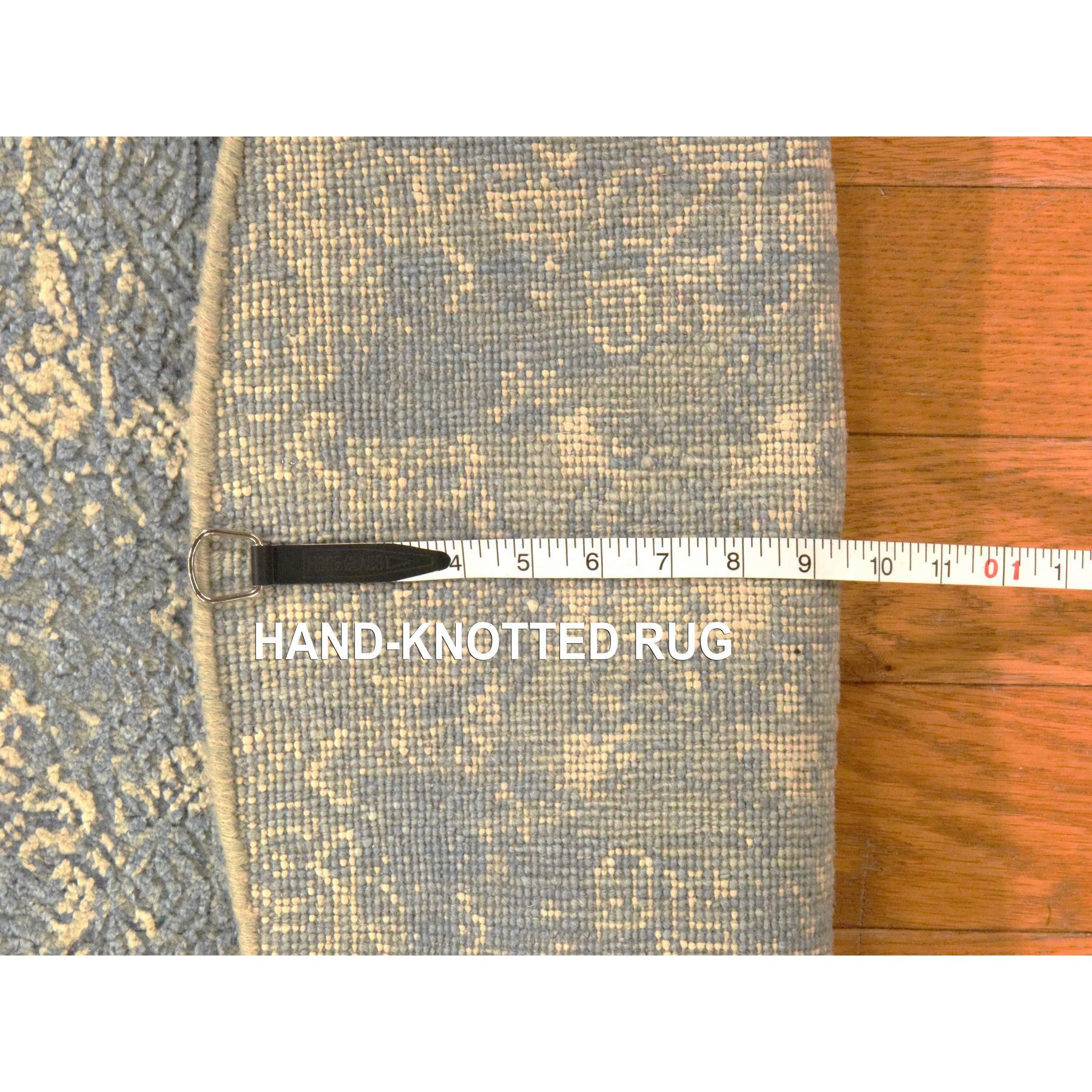 4'x4' Stone Blue, Wool and Pure Silk, Jewelry Design, Hand Knotted, Round, Oriental Rug Sh78461