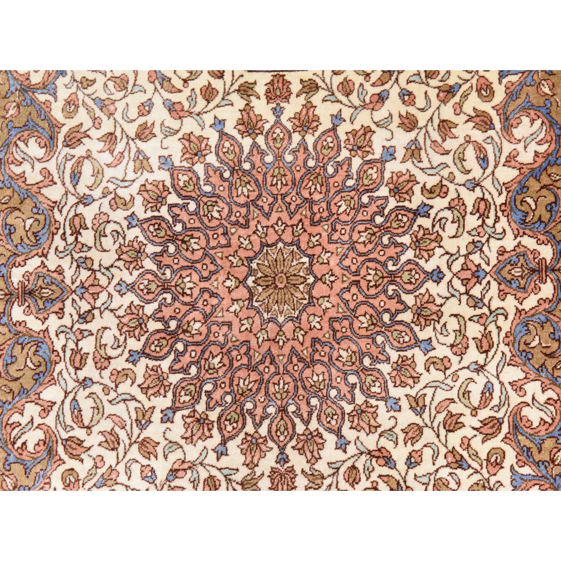 2'7"x3'10" Alabaster White, Persian Qum, 400 KPSI, Super Fine 100% Silk, Hand Knotted, Mat, Small, Oriental Rug Sh78469