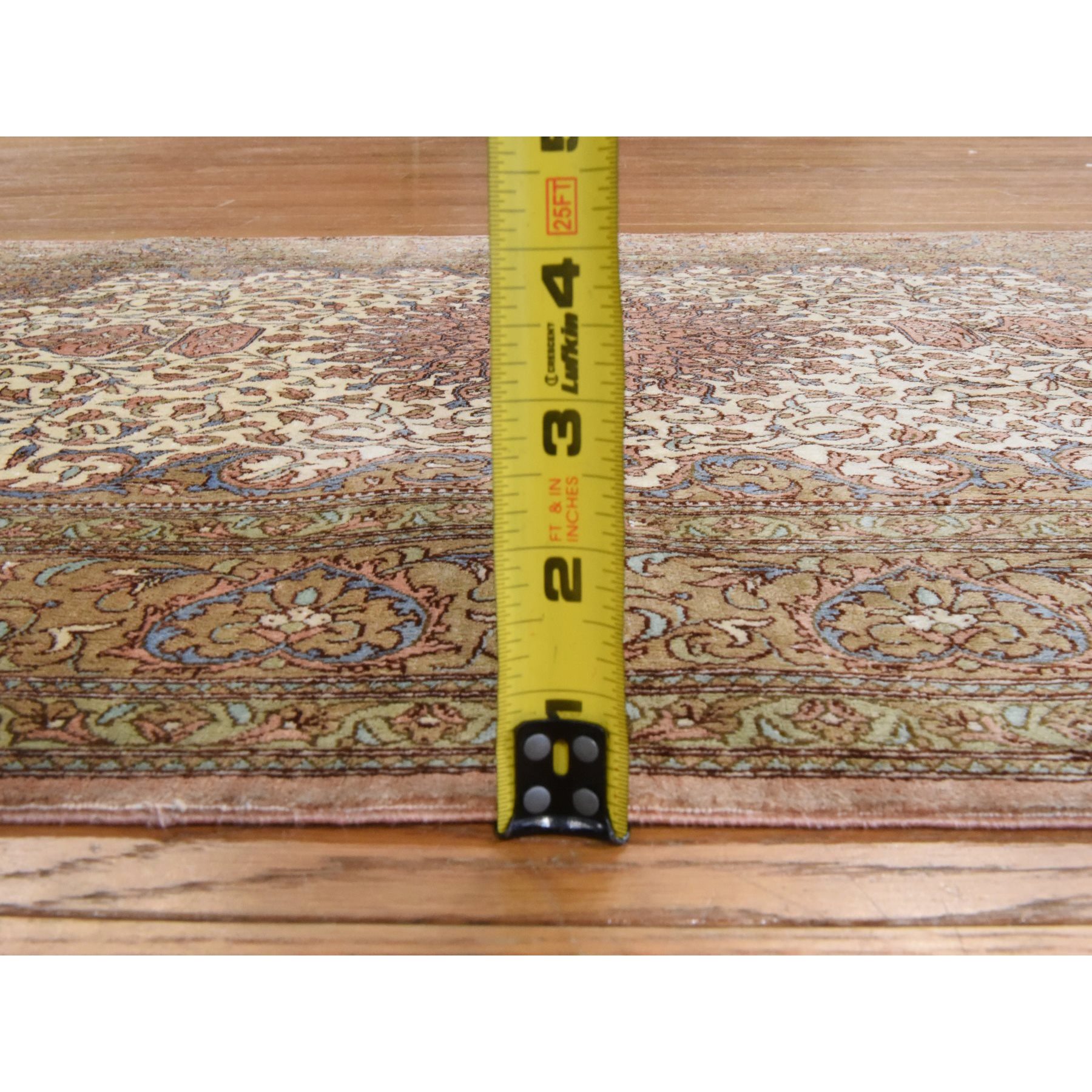 2'7"x3'10" Alabaster White, Persian Qum, 400 KPSI, Super Fine 100% Silk, Hand Knotted, Mat, Small, Oriental Rug Sh78469