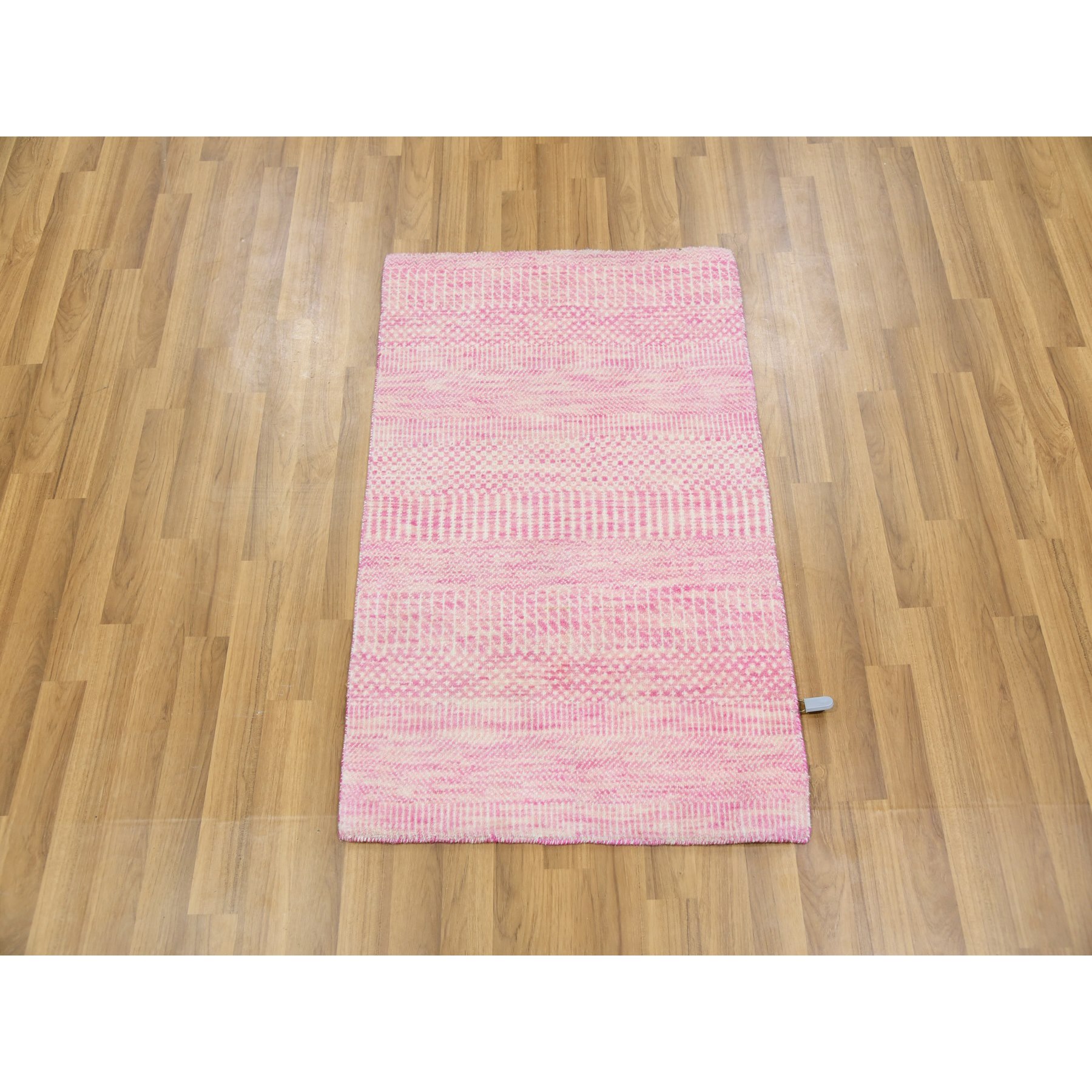 2'1"x3'1" Floral White, Hand Knotted, Tone on Tone, Modern Grass Design, 100% Dyed Wool, Mat Oriental Rug Sh79633