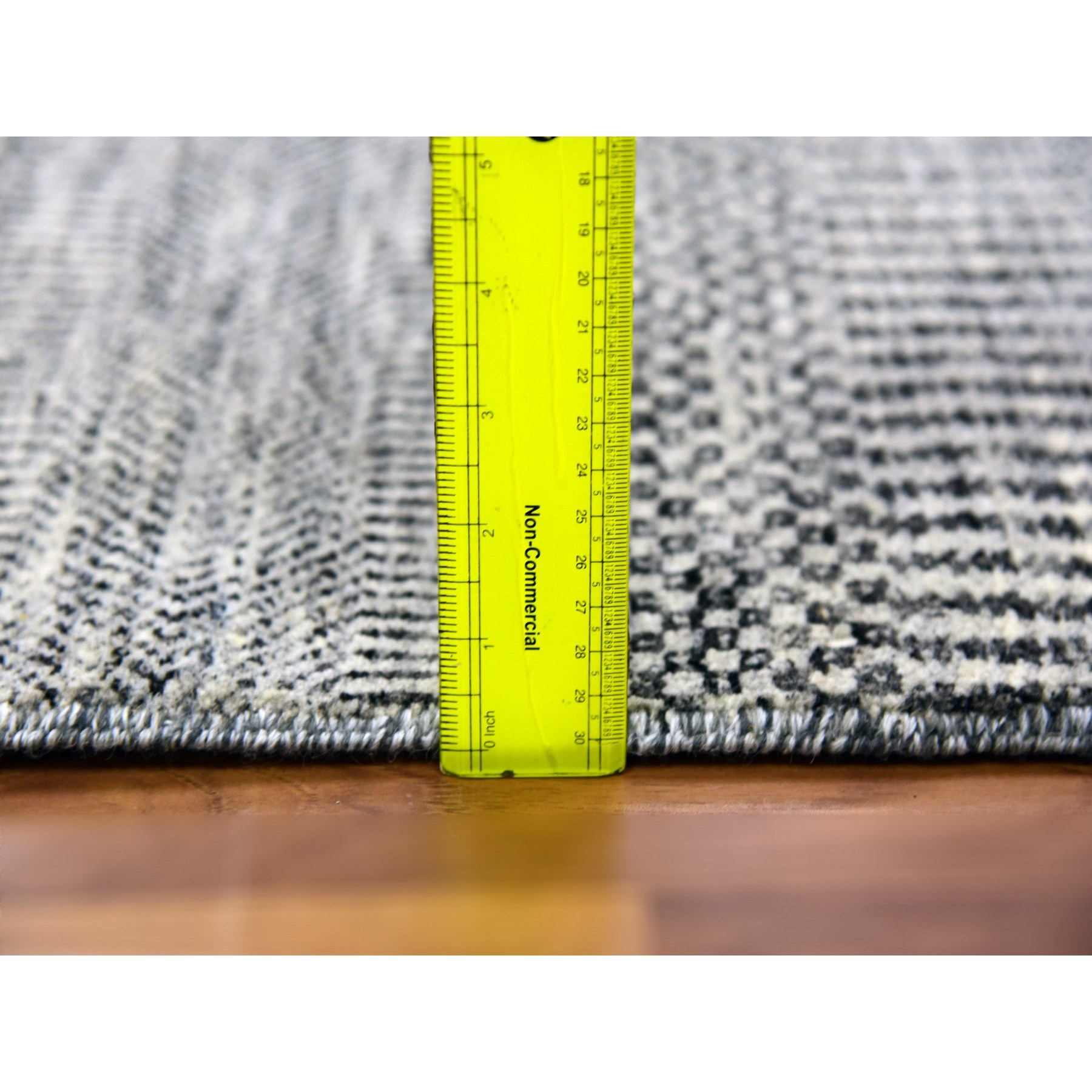 2'x3'2" Platinum Gray, Hand Knotted, Modern Grass Design, Tone on Tone, Natural Undyed Wool, Mat Oriental Rug Sh79709