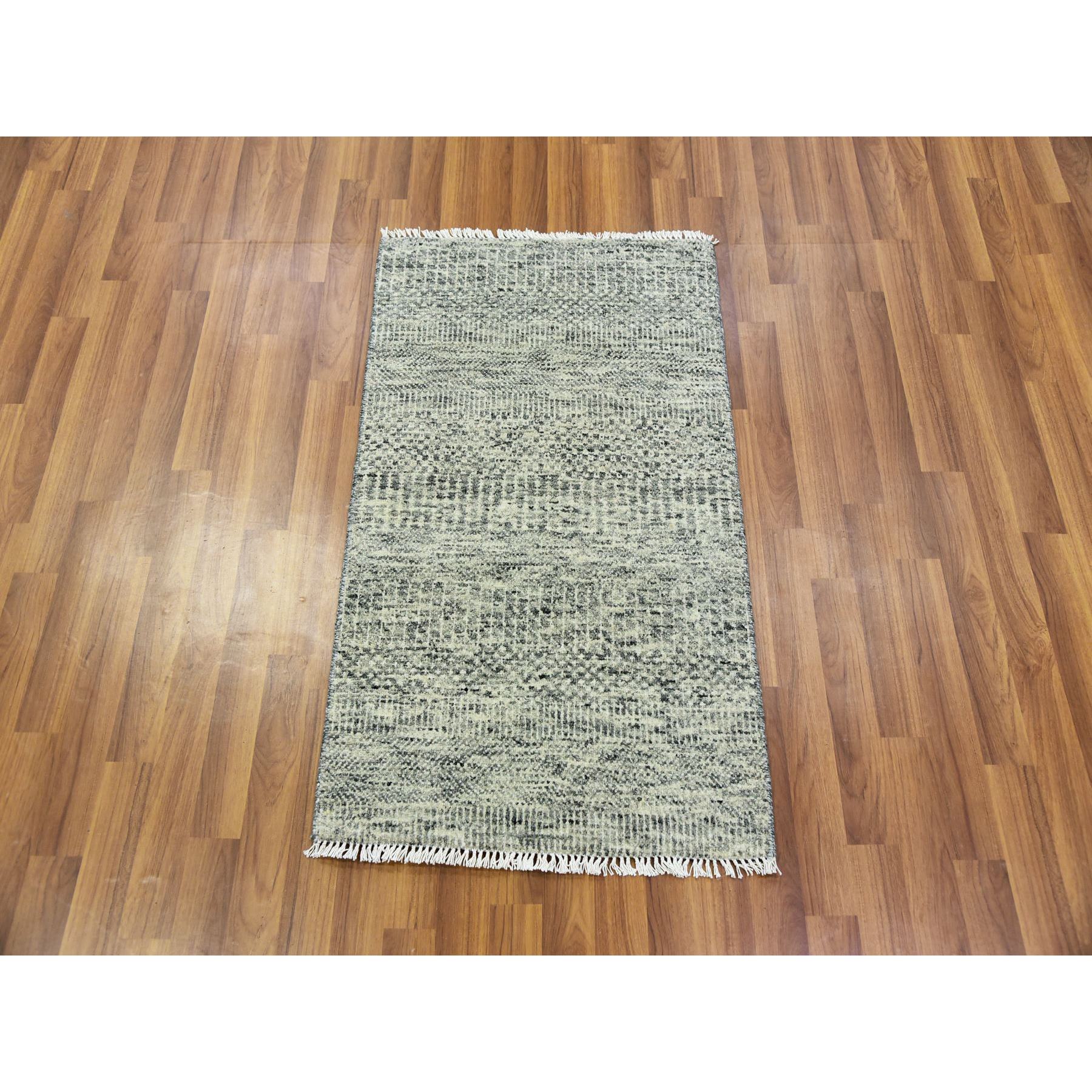 2'x3'3" Echo Gray, Undyed Natural Wool, Hand Knotted Tone on Tone, Modern Grass Design, Mat Oriental Rug Sh79756