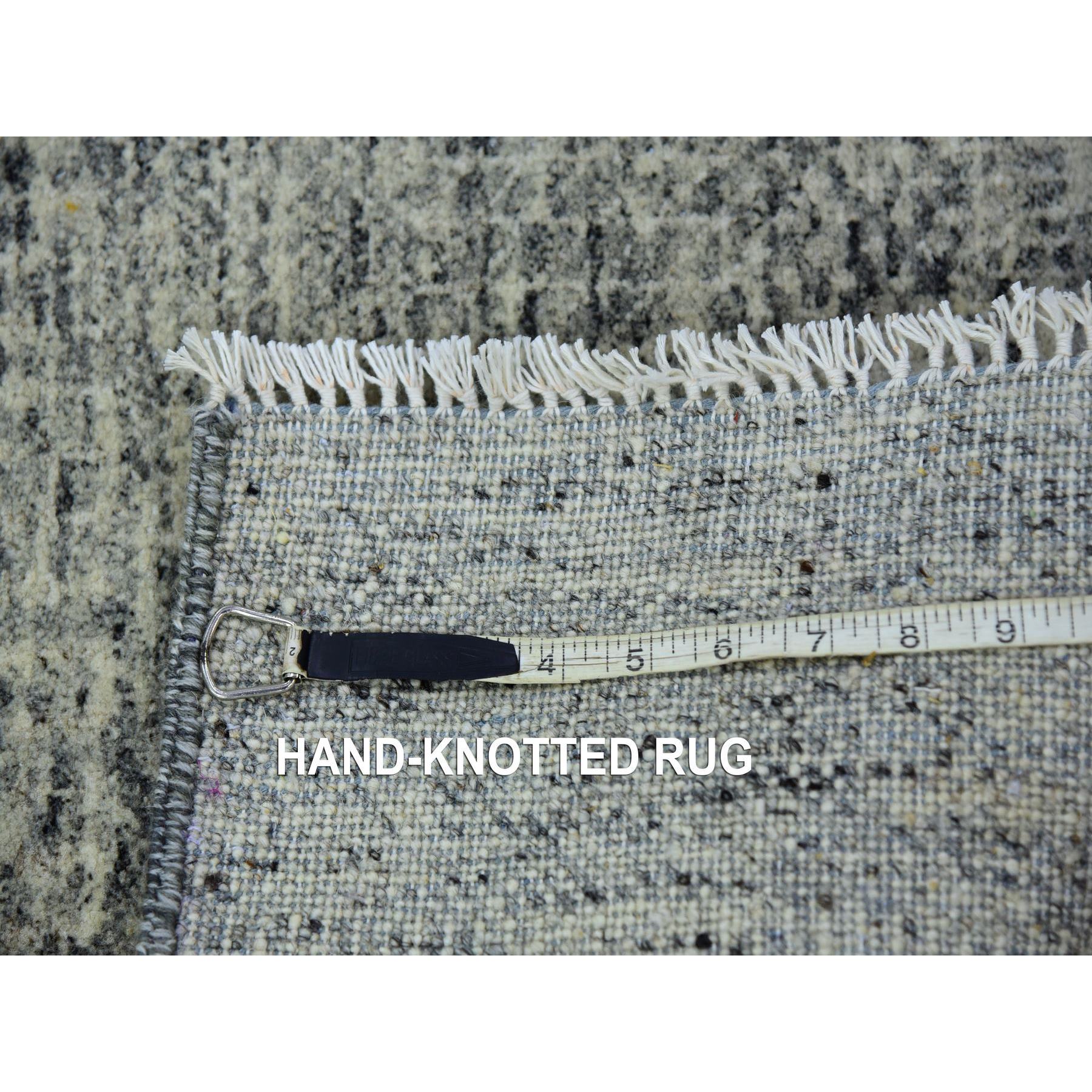 2'x3'3" Echo Gray, Undyed Natural Wool, Hand Knotted Tone on Tone, Modern Grass Design, Mat Oriental Rug Sh79756