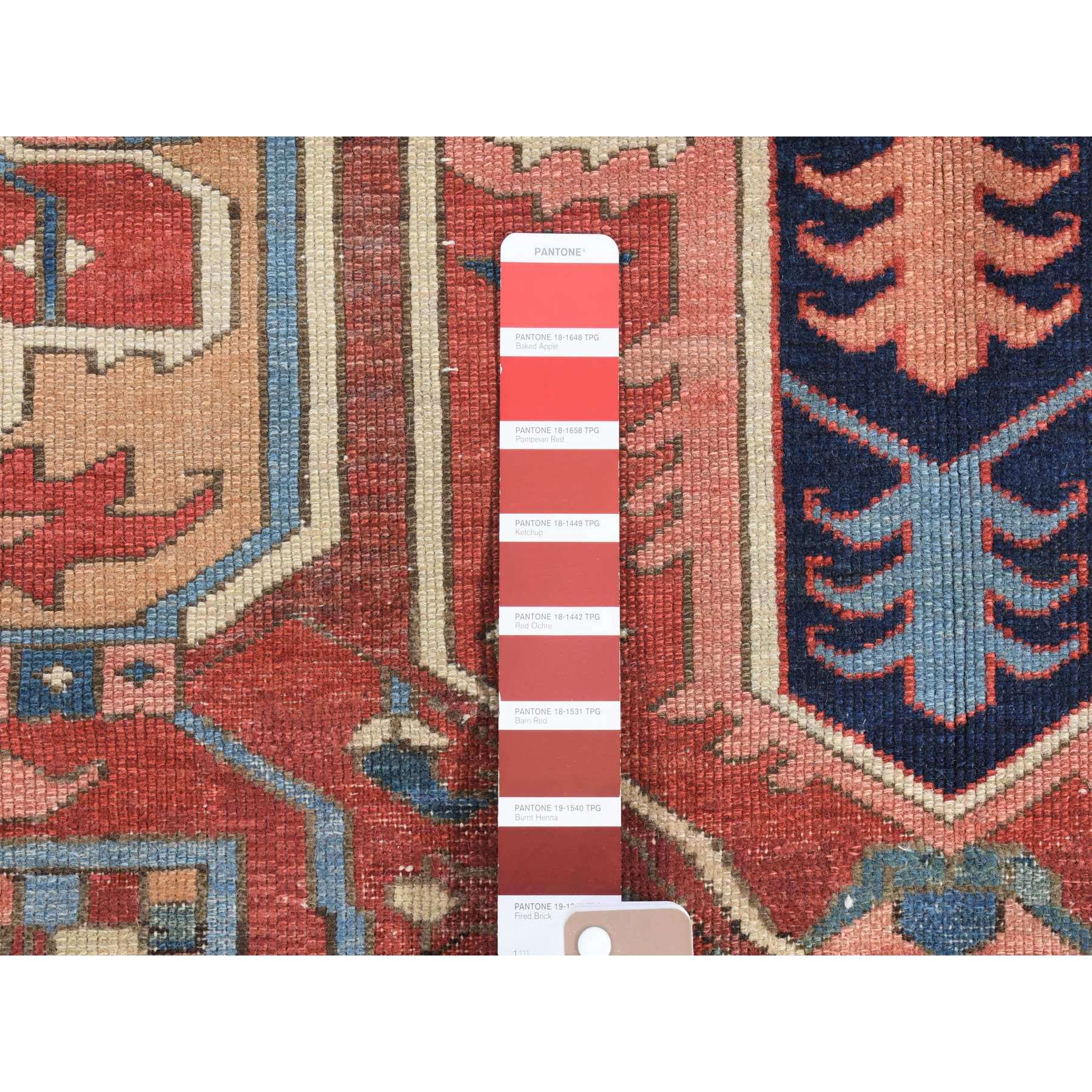 8'10"x12'5" Ivory, Antique Persian Karajeh Serapi, Denser Weave, Good Condition, Pure Wool, Hand Knotted, Oriental Rug Sh80305