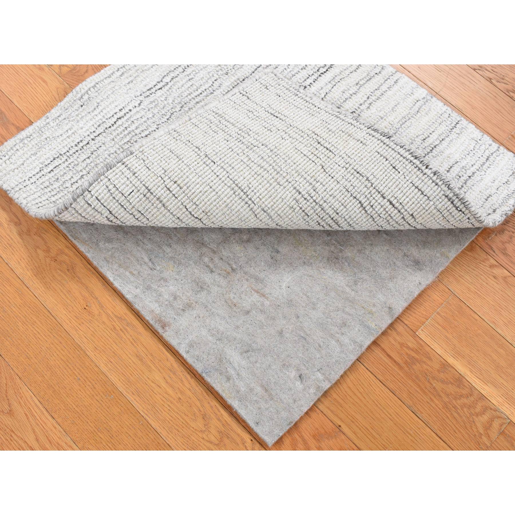 2'x2' Ivory, Modern Design, Hand Loomed, 100% Wool, Fragment Sample, Mat Oriental Rug Sh80359