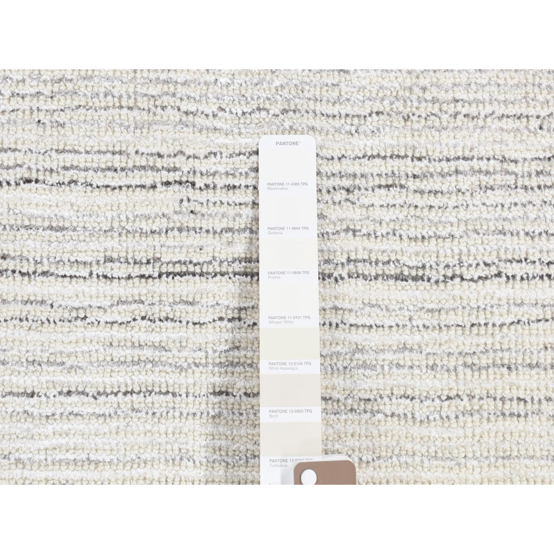 2'x2' Ivory, Modern Design, Hand Loomed, 100% Wool, Fragment Sample, Mat Oriental Rug Sh80359
