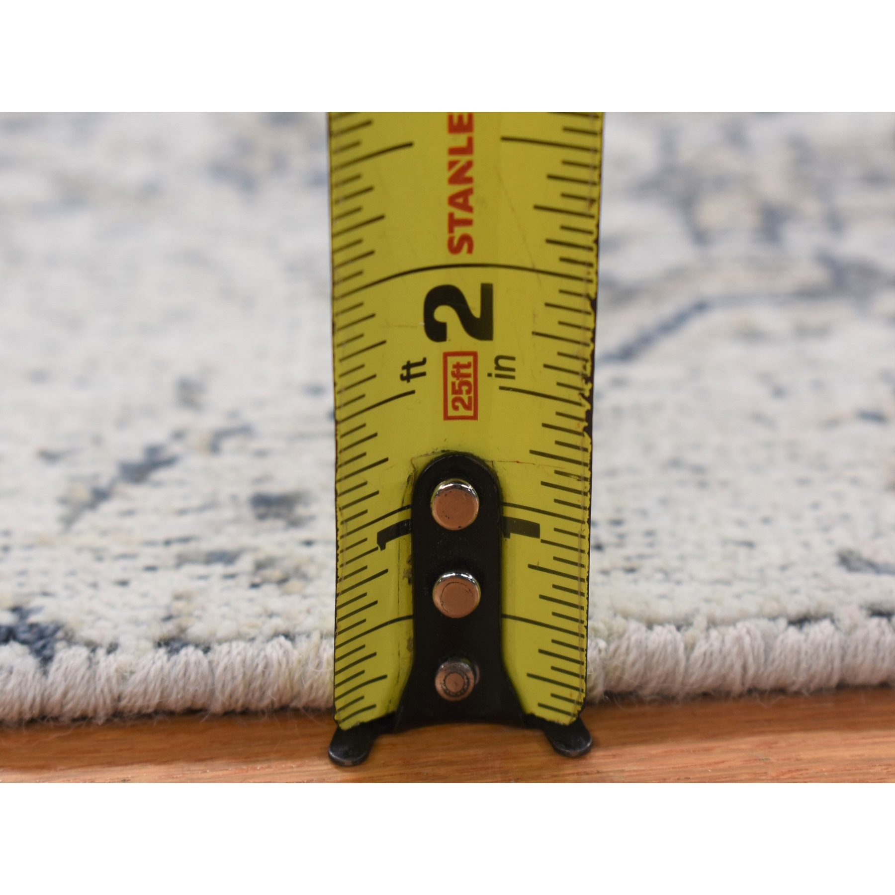 2'2"x2'2" Ivory, Modern Design, Hand Knotted, Hi and Lo, 100% Silk, Zero Pile, Sample Fragment, Mat Oriental Rug Sh80364