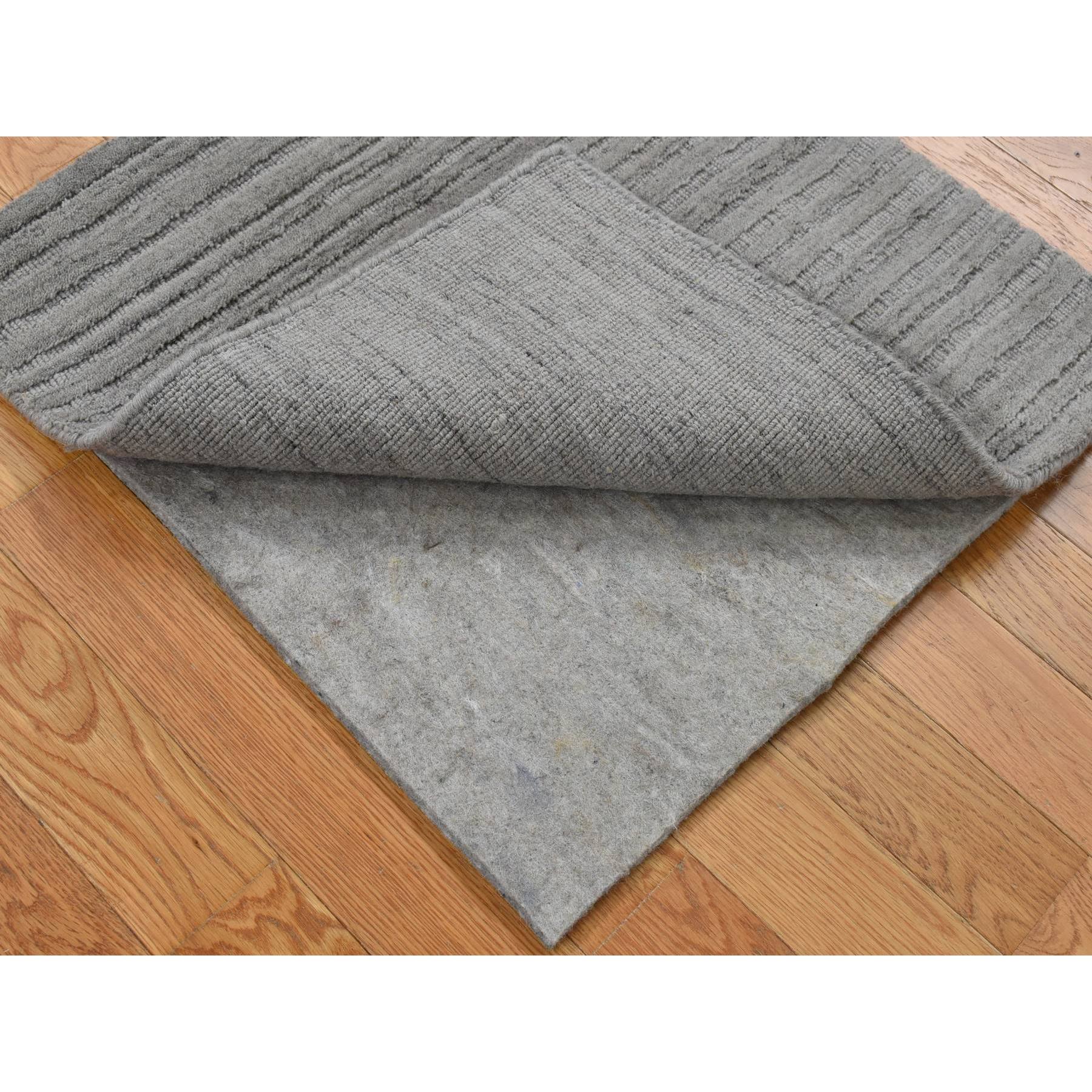 2'1"x2'1" Gray, Modern Design, Hand Loomed, Textured Wool, Hi and Lo, Sample Fragment, Mat Oriental Rug Sh80365
