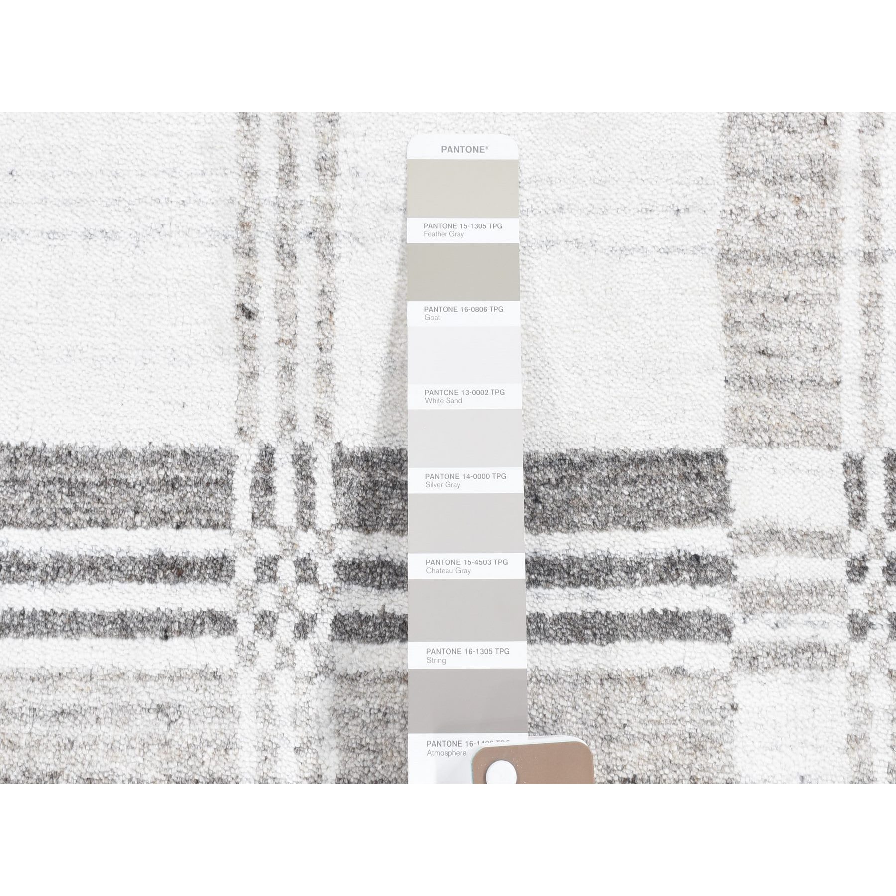 2'x3' Ivory-Gray, Hand Loomed, Modern, Plaid Design, 100% Wool, Mat Oriental Rug Sh80371