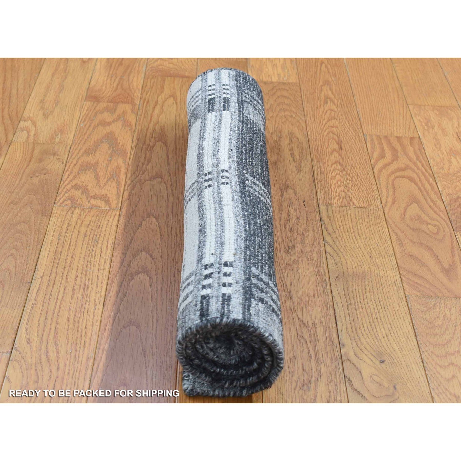 1'10"x2'10" Charcoal Gray, Modern Plaid Design, Hand Loomed, 100% Wool, Mat Oriental Rug Sh80372