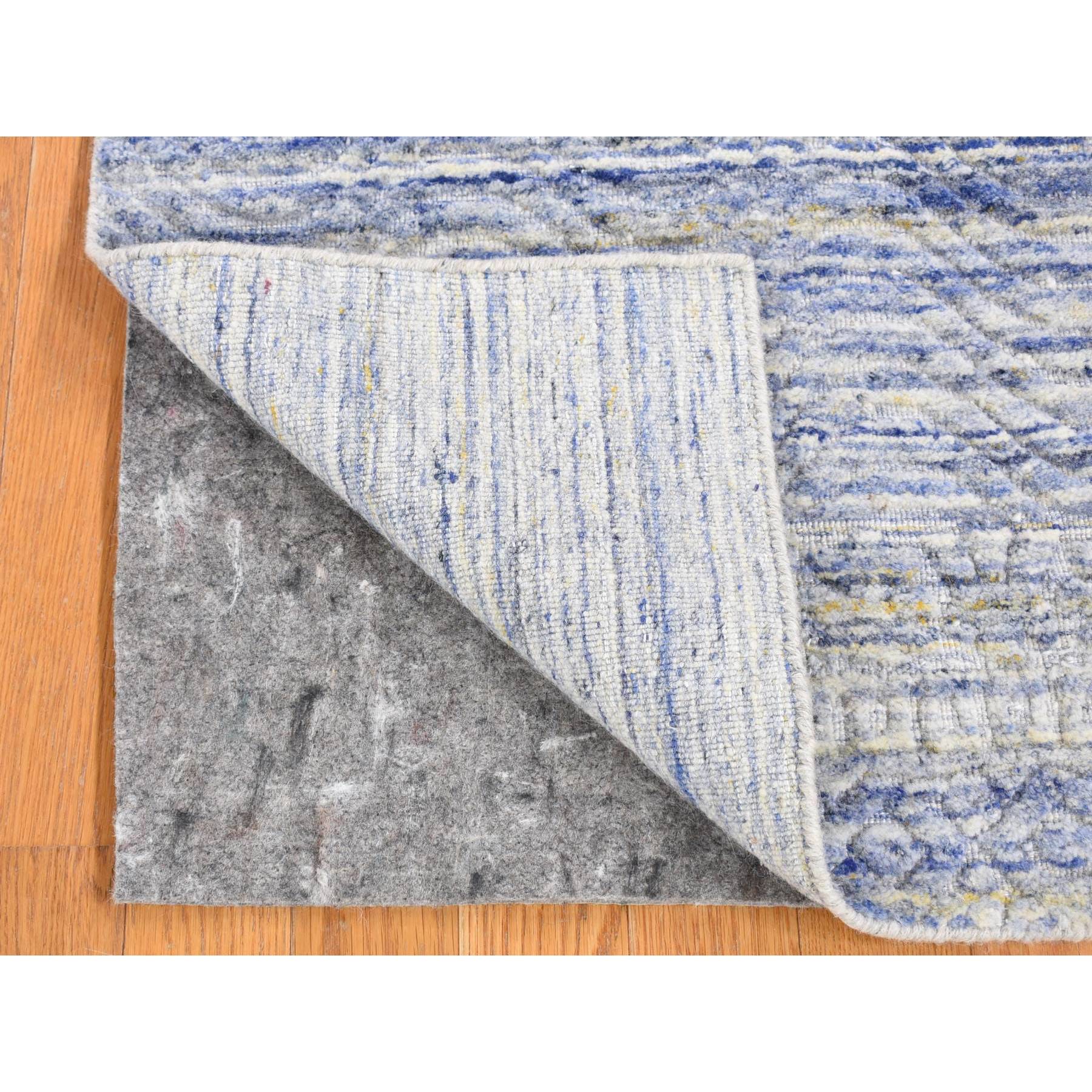 2'x2' Hand Loomed, Textured Wool, Modern Design, Hi and Lo with Multiple Colors, Fragment Sample, Oriental Rug Sh80407