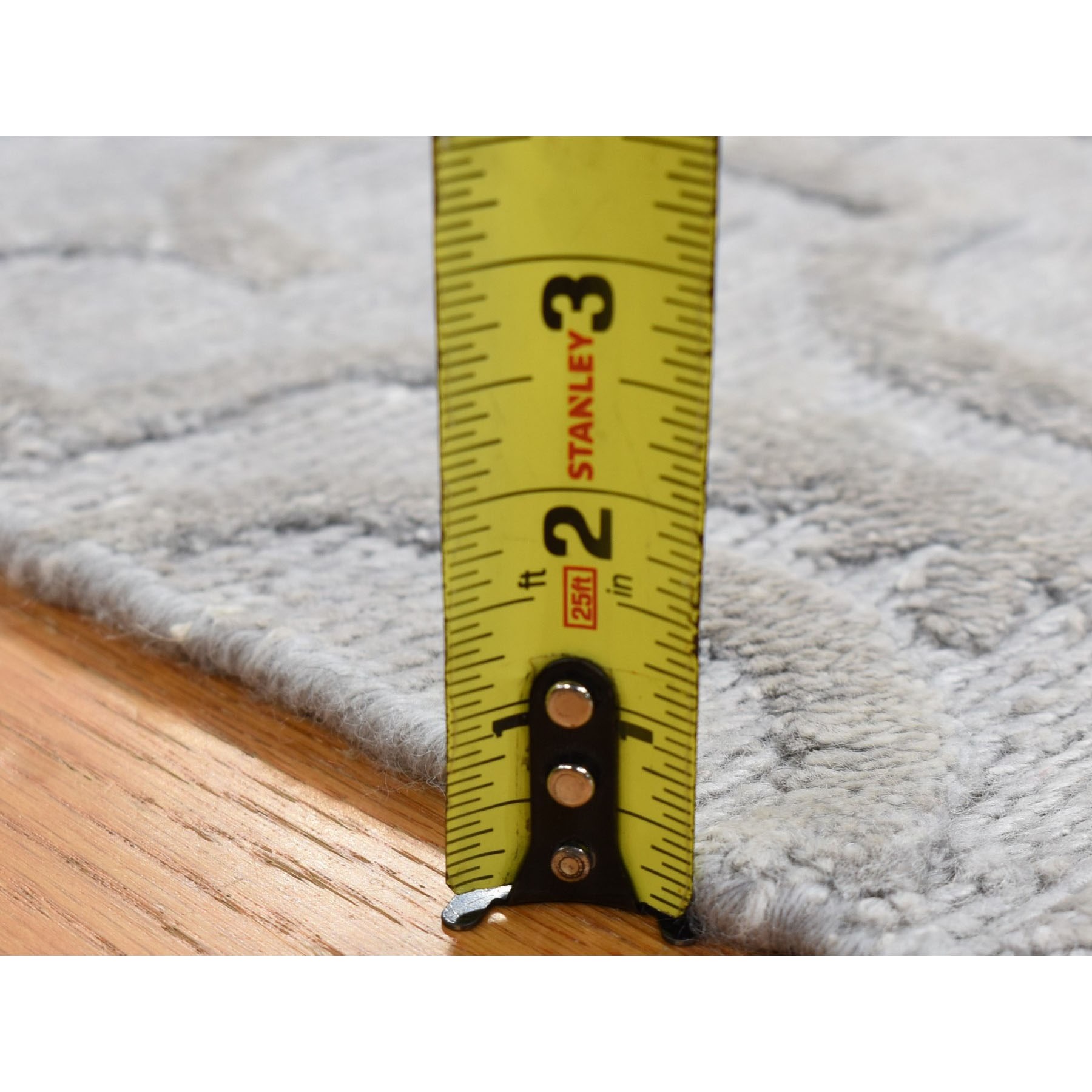 2'x2'10" Gray, Modern Design, Silk with Textured Wool, Hand Knotted, Mat, Oriental Rug Sh80423