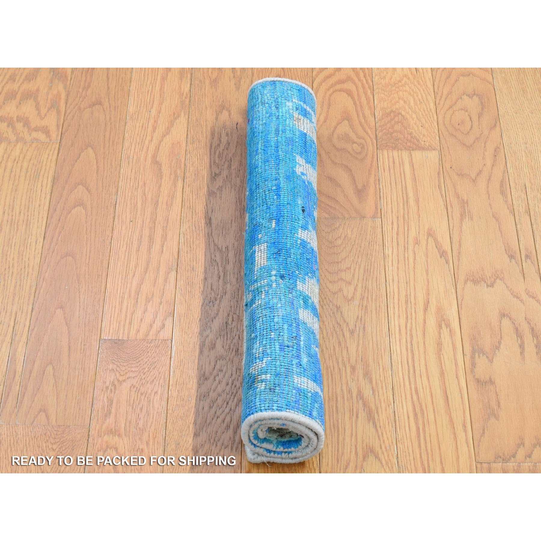 2'x2' Beige and Blue, Modern Cardiac Design, Pure Silk with Textured Wool, Hand Knotted, Mat Square Oriental Rug Sh80436