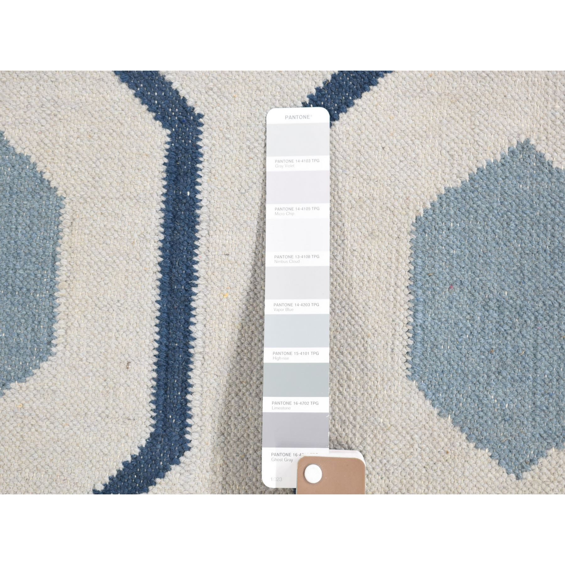 2'7"x6' Ivory, Soft Wool Hand Woven, Kilim Geometric Design Flat Weave, Reversible Runner Oriental Rug Sh80542