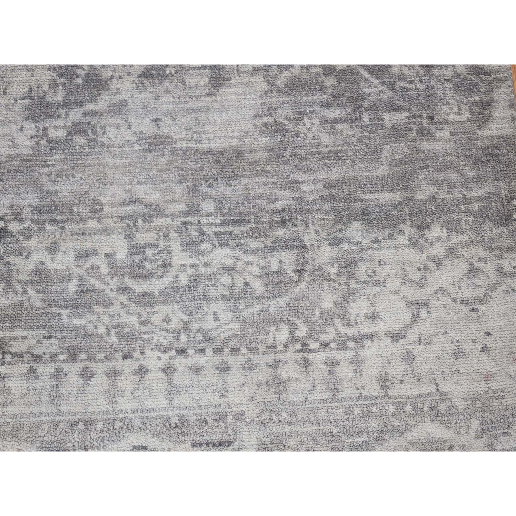 2'x3' Silver Gray, Modern Broken Design, Plant Based Silk Hand Knotted, Mat Oriental Rug Sh80558