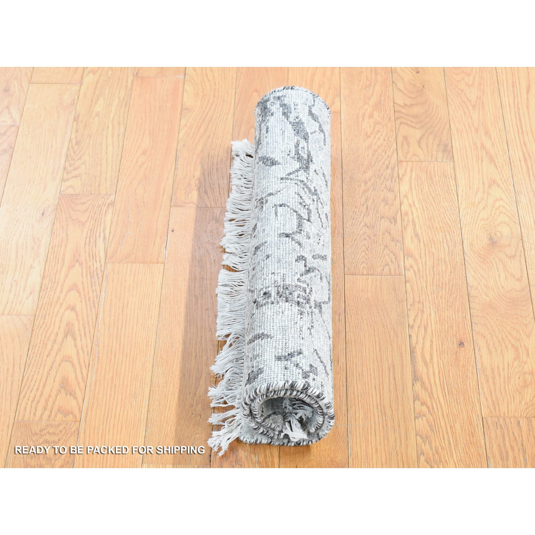 2'x2' Cloud Gray, 100% Wool Hand Knotted, Modern Design Undyed Natural Wool, Square Sample Oriental Rug Sh80609