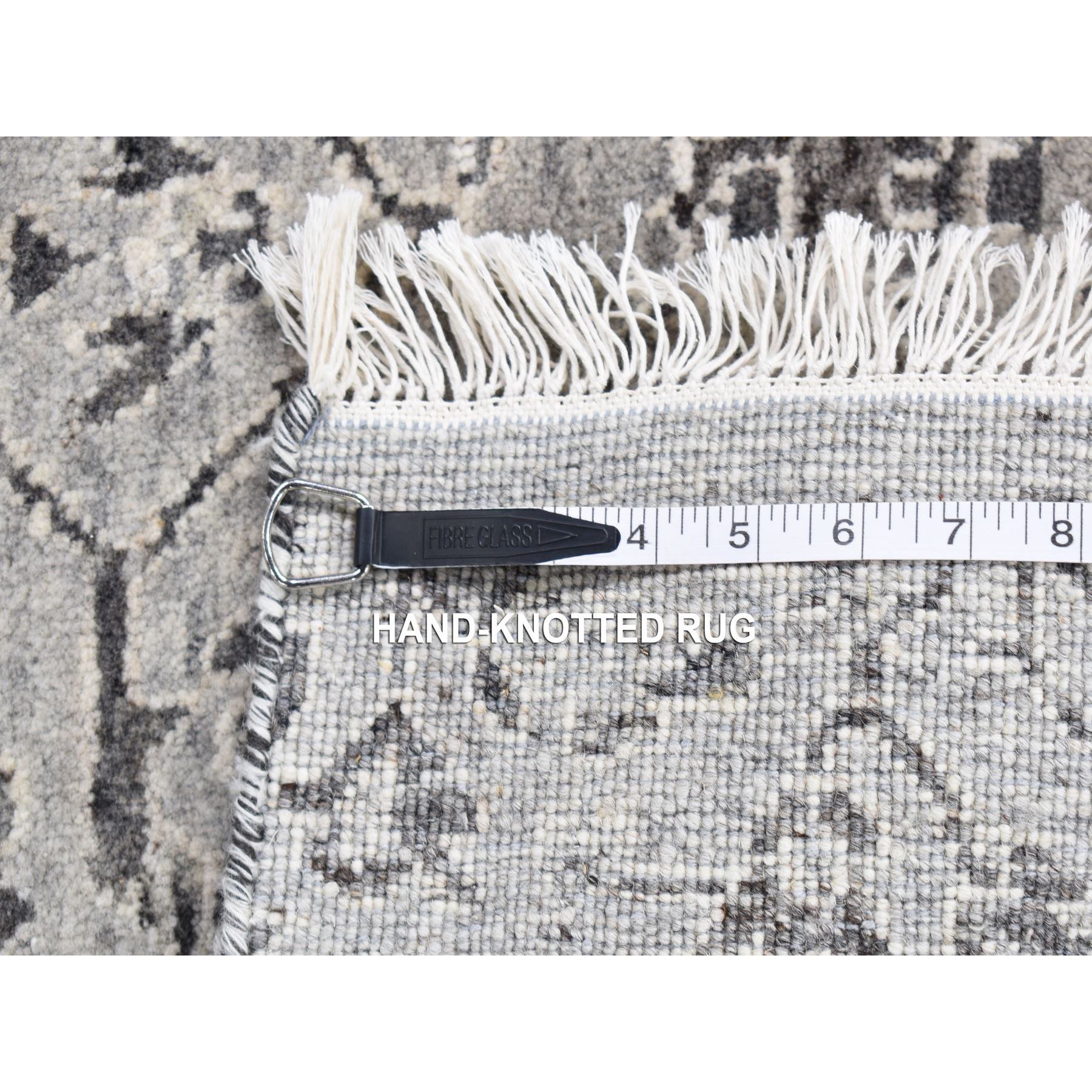 2'x2' Cloud Gray, 100% Wool Hand Knotted, Modern Design Undyed Natural Wool, Square Sample Oriental Rug Sh80609
