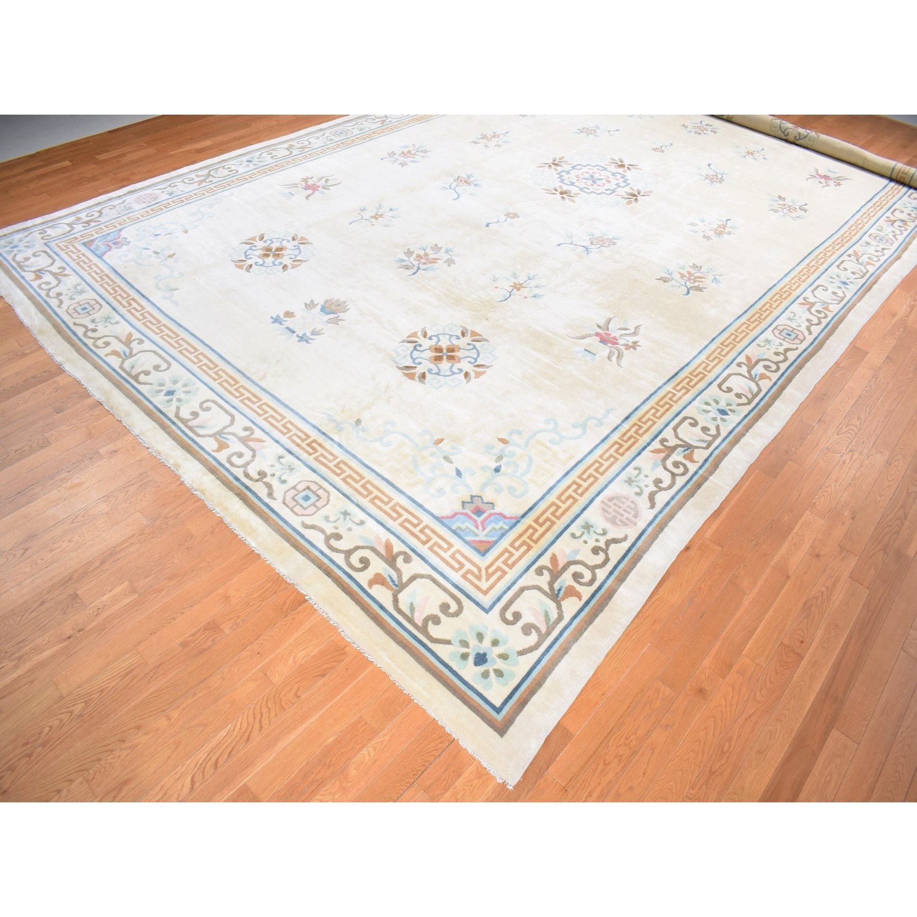 13'9"x23'5" Ivory, Vintage Chinese, Ming Dynasty Design, Hand Knotted, Full Pile, XL, Sides and Edges Professionally Secured, Pure Wool Oriental Rug Sh80701